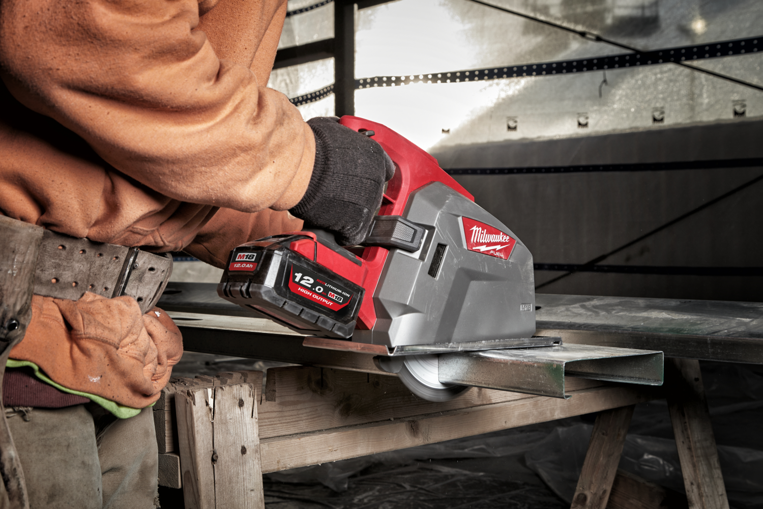 Milwaukee M18 FMCS66-121C 18V Li-ion accu cirkelzaagmachine set (2x 8.0Ah accu) in koffer - 203mm-image