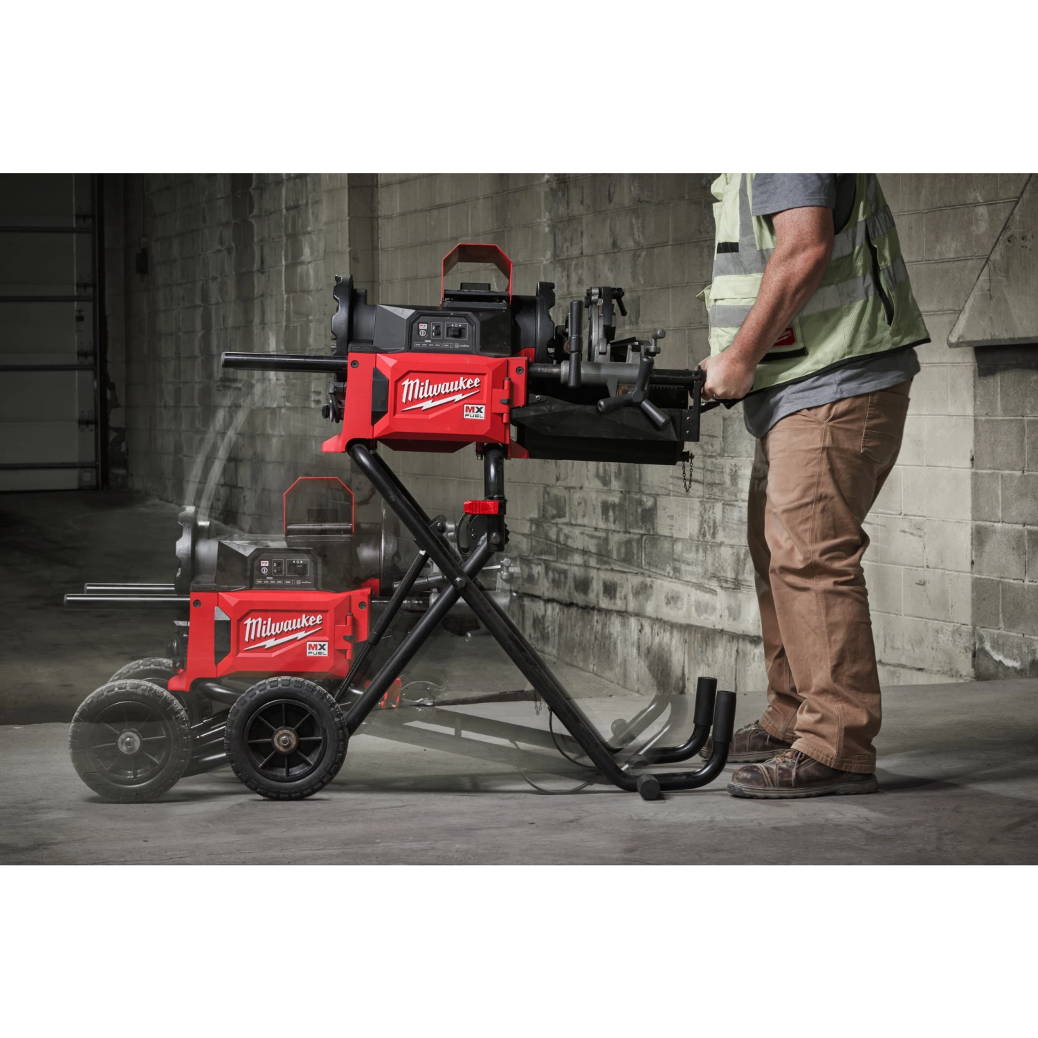 Milwaukee MXF PTR2-0 MX Fuel machine à fileter sans fil corps-image