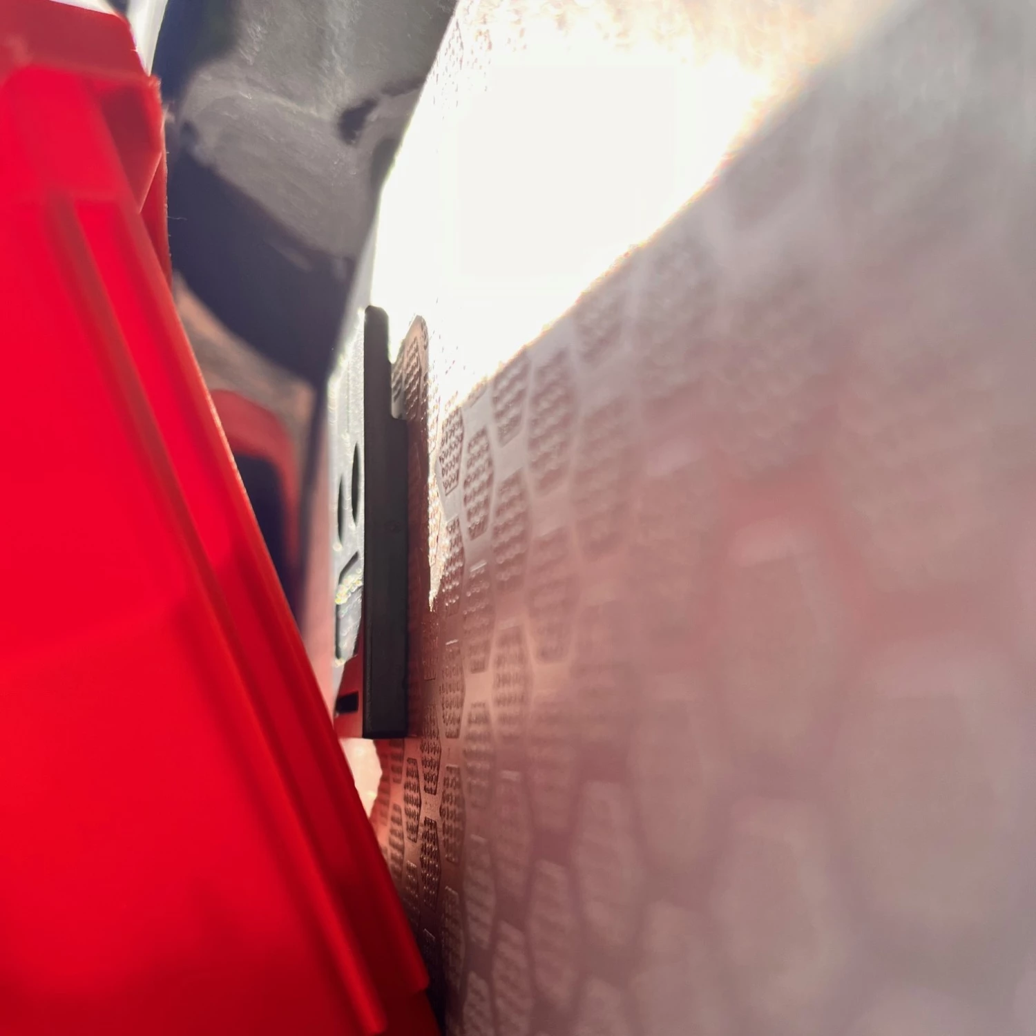 StealthMounts OM-BIN-BLK-8 Bin Buddy Mount - pour Milwaukee PACKOUT™ / Ridgid / AEG / Keter - noir - 8 pièces-image