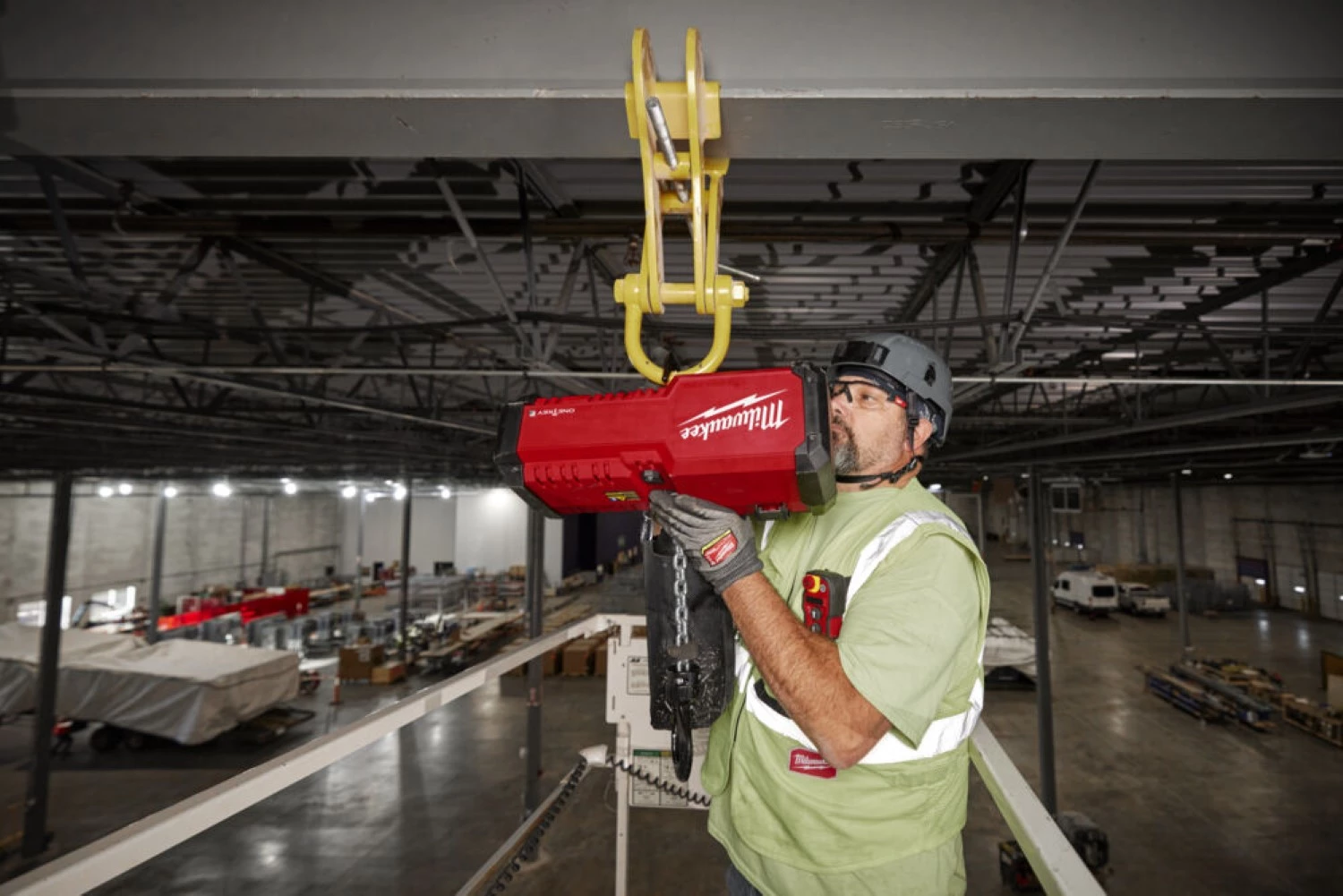 Milwaukee M18 BLCHTO-121 Kit de palan à chaîne avec batterie Li-ion 18 V (1 batterie 12,0 Ah) - 1 tonne - ONE-KEY™-image