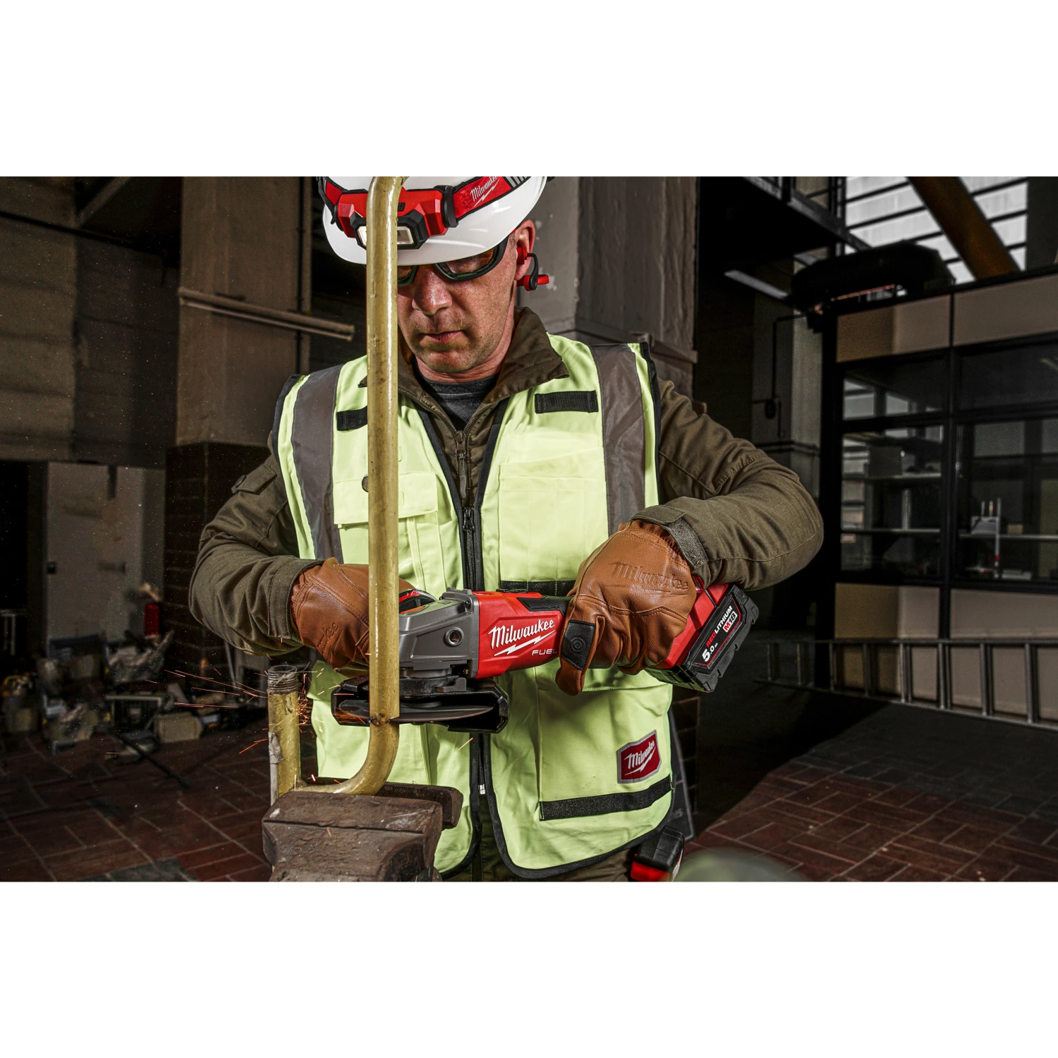 Milwaukee M18 FSAG125XB-501B 18V Li-ion accu haakse slijper set (1x 5.0Ah accu) in tas - 125mm-image