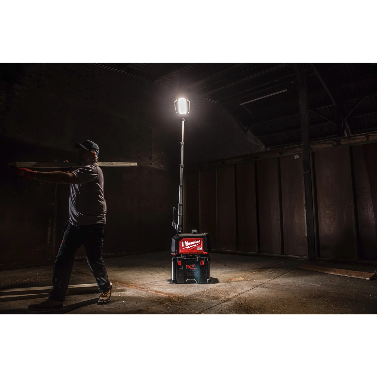 Milwaukee MXF TLIC-0 MX Fuel accu compacte torenlamp body - 15000Lm-image