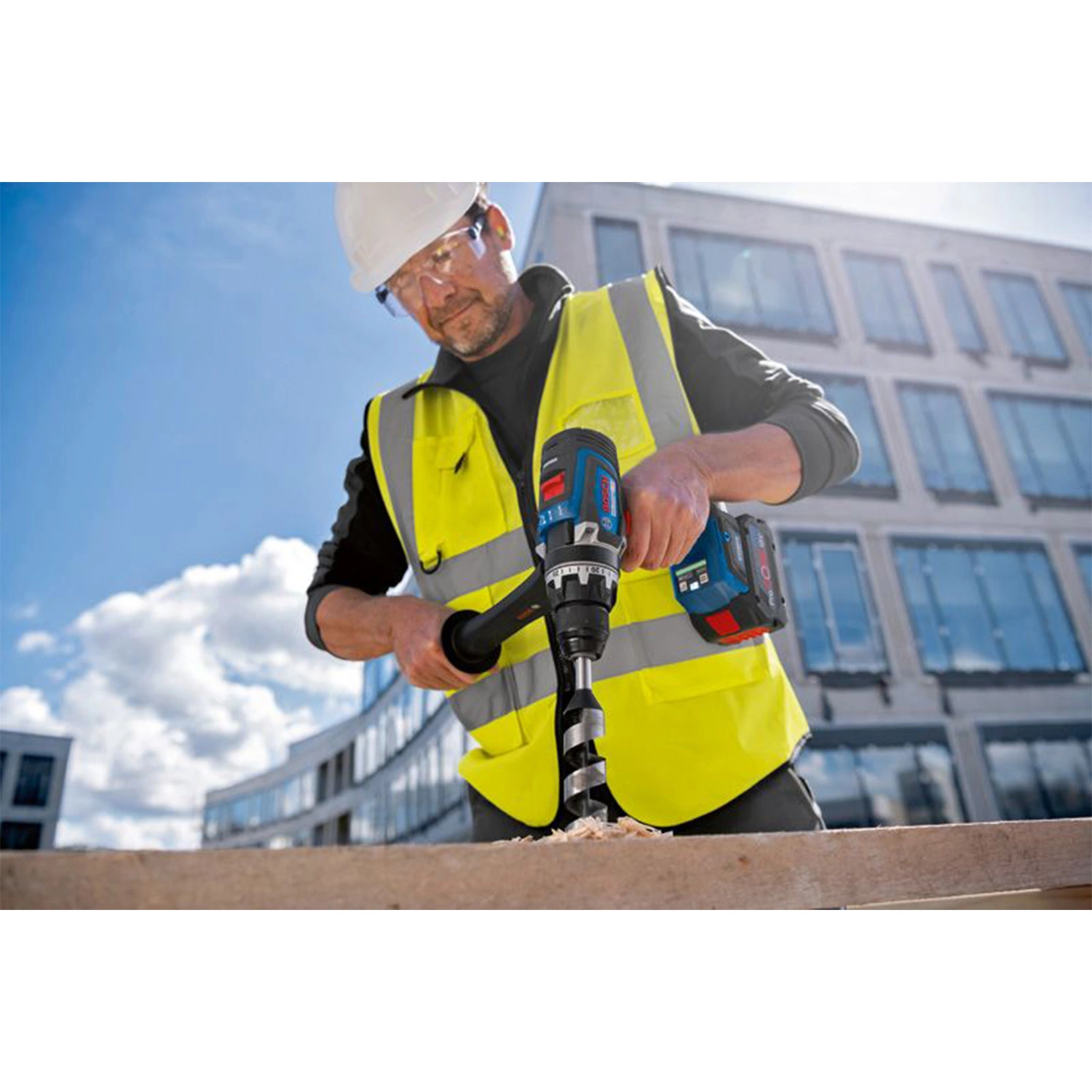 Bosch GSB18V-150 Perceuse sans fil 18V Li-ion (3x batterie 8Ah) en L-Boxx-image