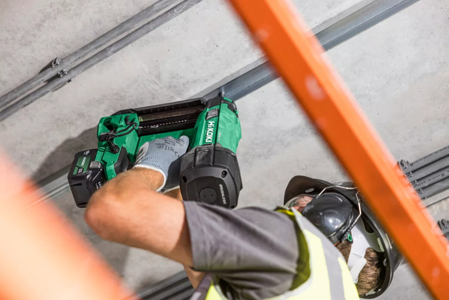 HiKOKI NC1840DAWQZ 18V Li-ion Accu beton spijkerapparaat in koffer (2x 5.0Ah) - 40mm-image