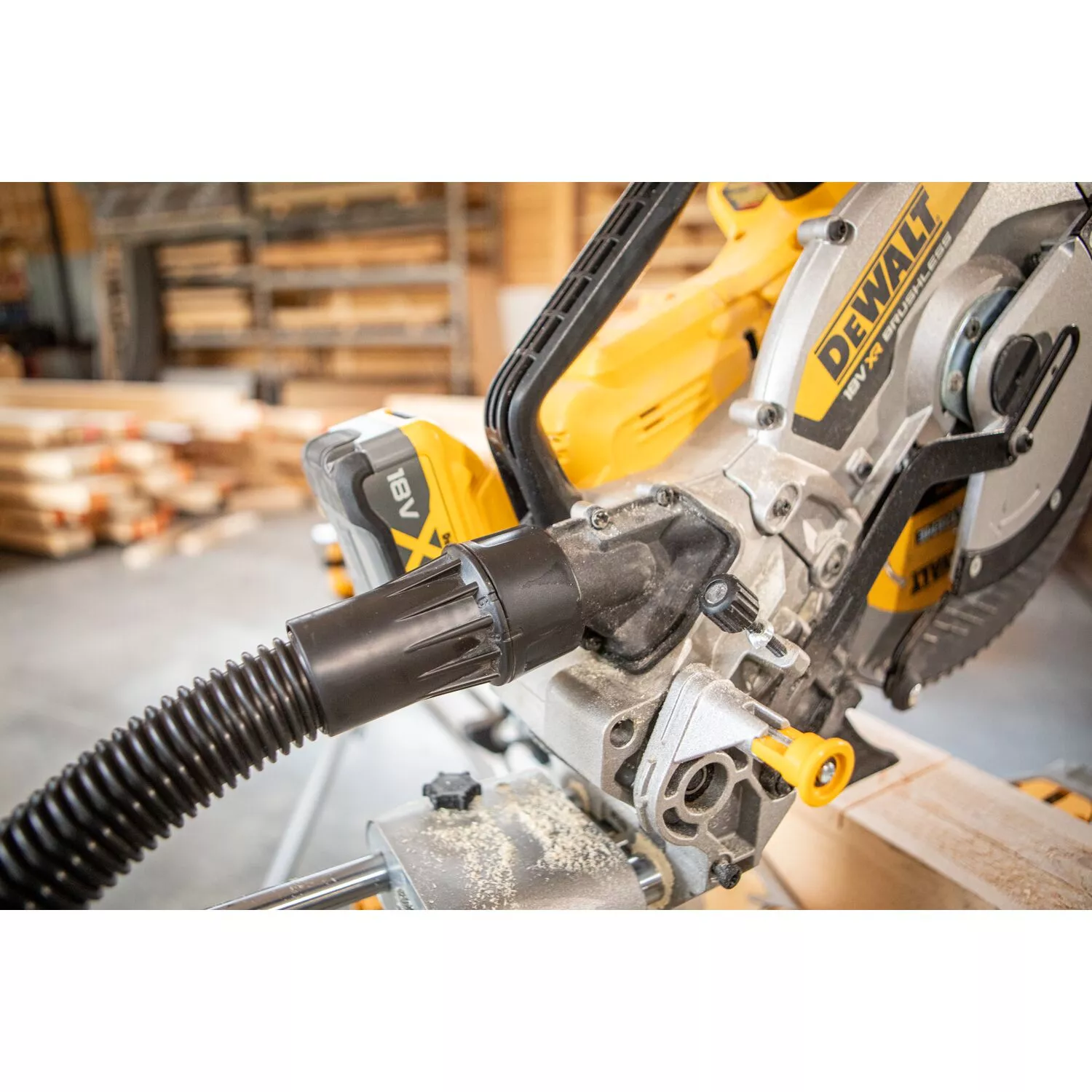 DeWALT DCS782N 18V Li-ion accu afkortzaagmachine body - 305mm-image