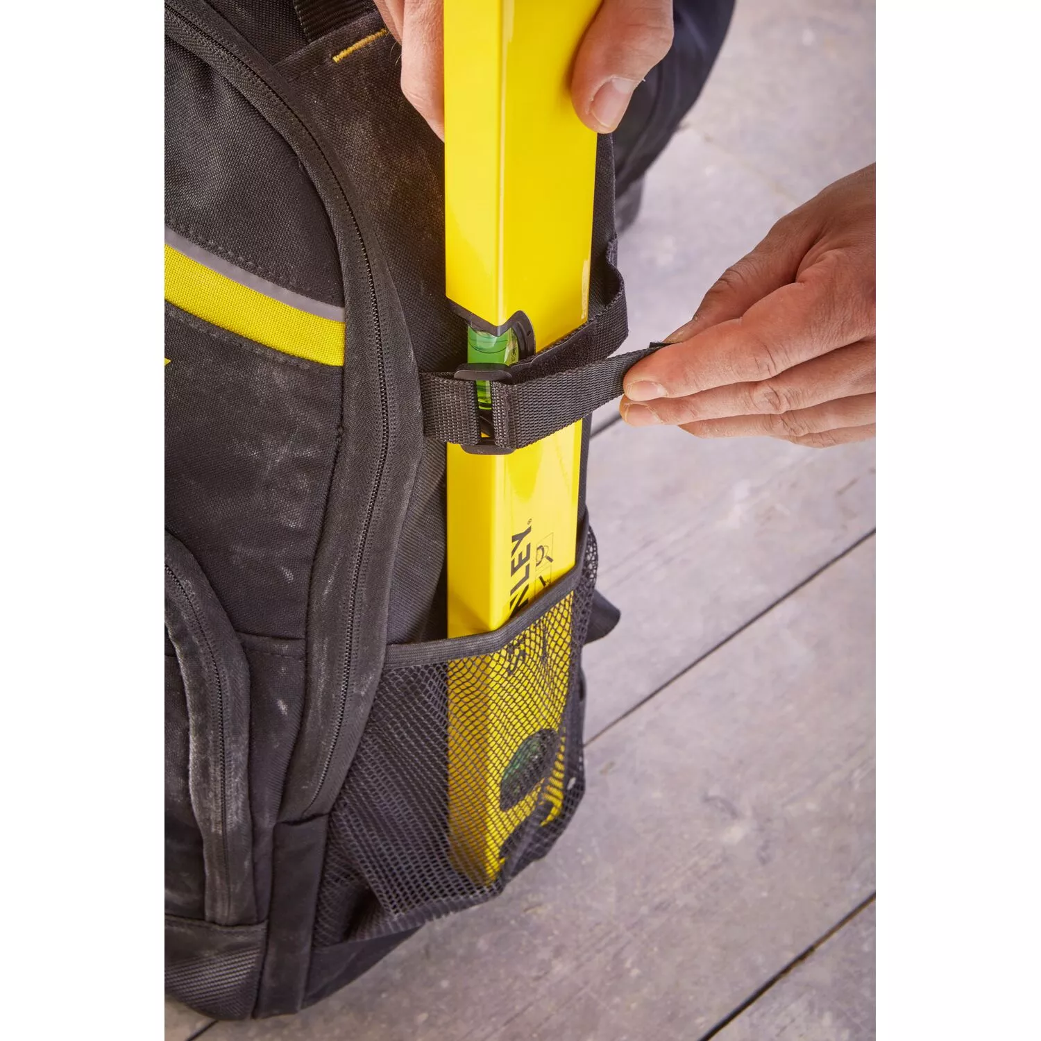Stanley STST83307-1 Gereedschapsrugzak met wielen-image