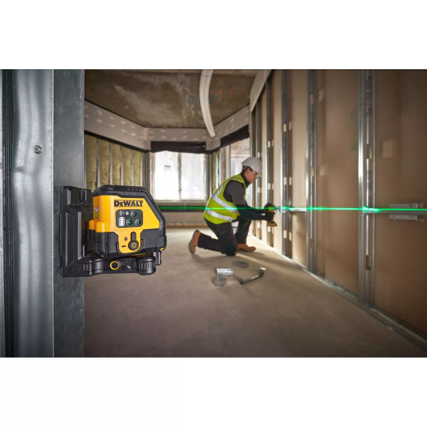 DeWALT DCLE14201GB Laser croisé dans un sac - vert - 2 lignes - 45 m - IP54-image