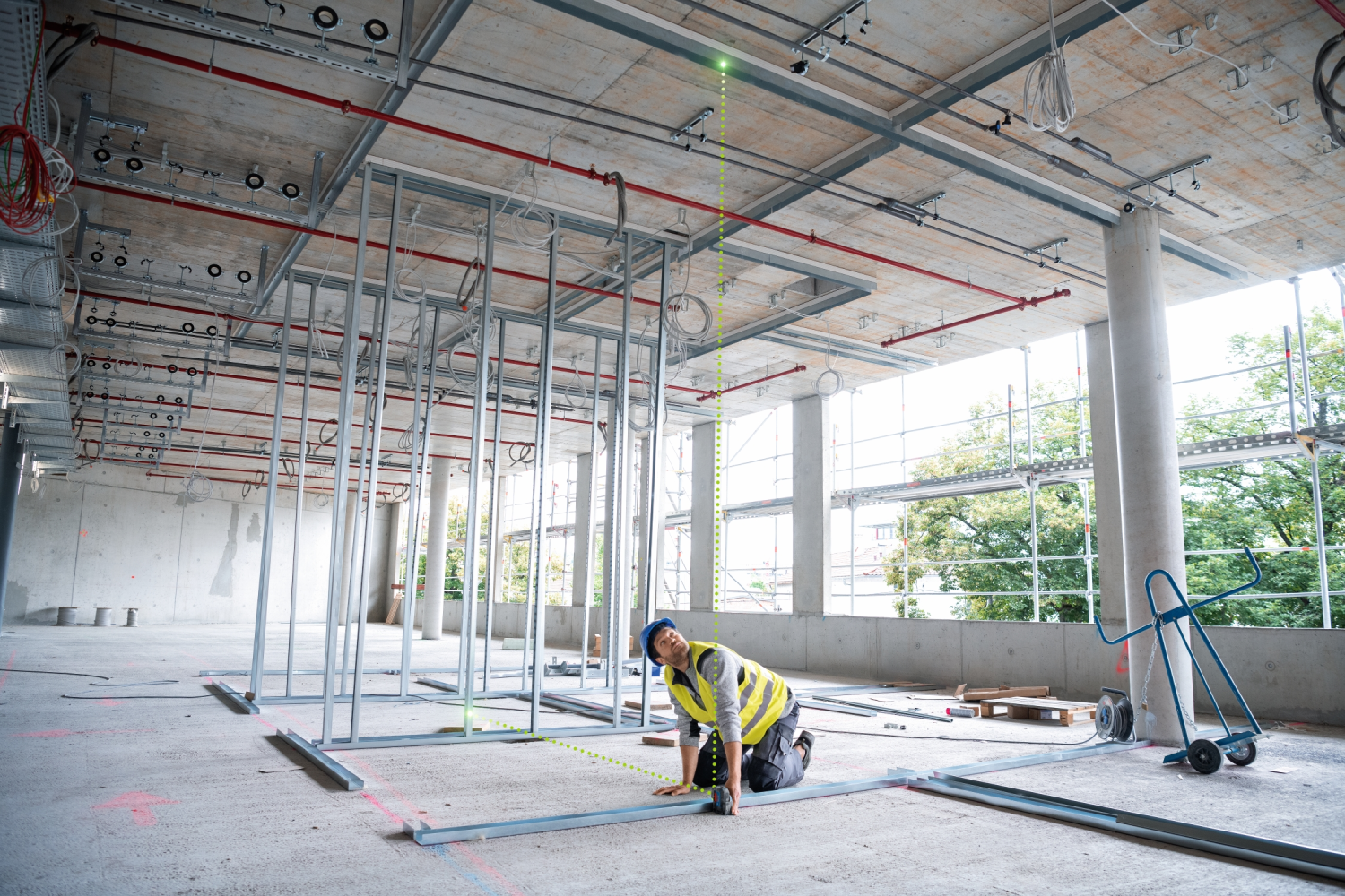 Bosch GPL 3 G Laser à point avec piles dans un étui - 30 m - 3 points - IP65-image