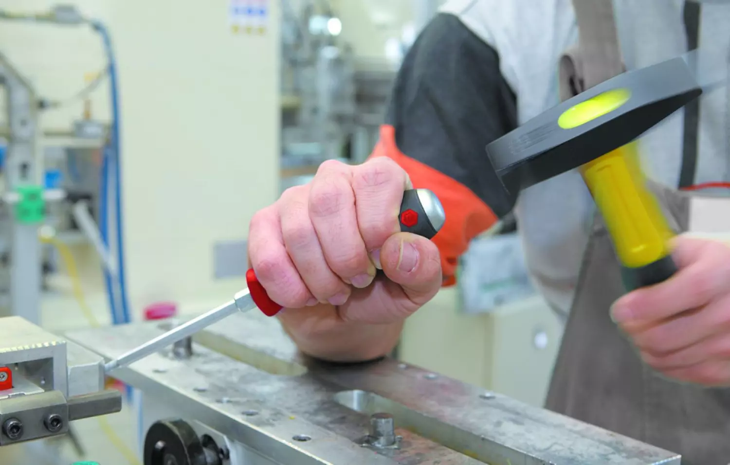 Wiha 530 SoftFinish Schroevendraaier met zeskantschacht en slagkop - Sleuf - 5,5 x 100mm-image