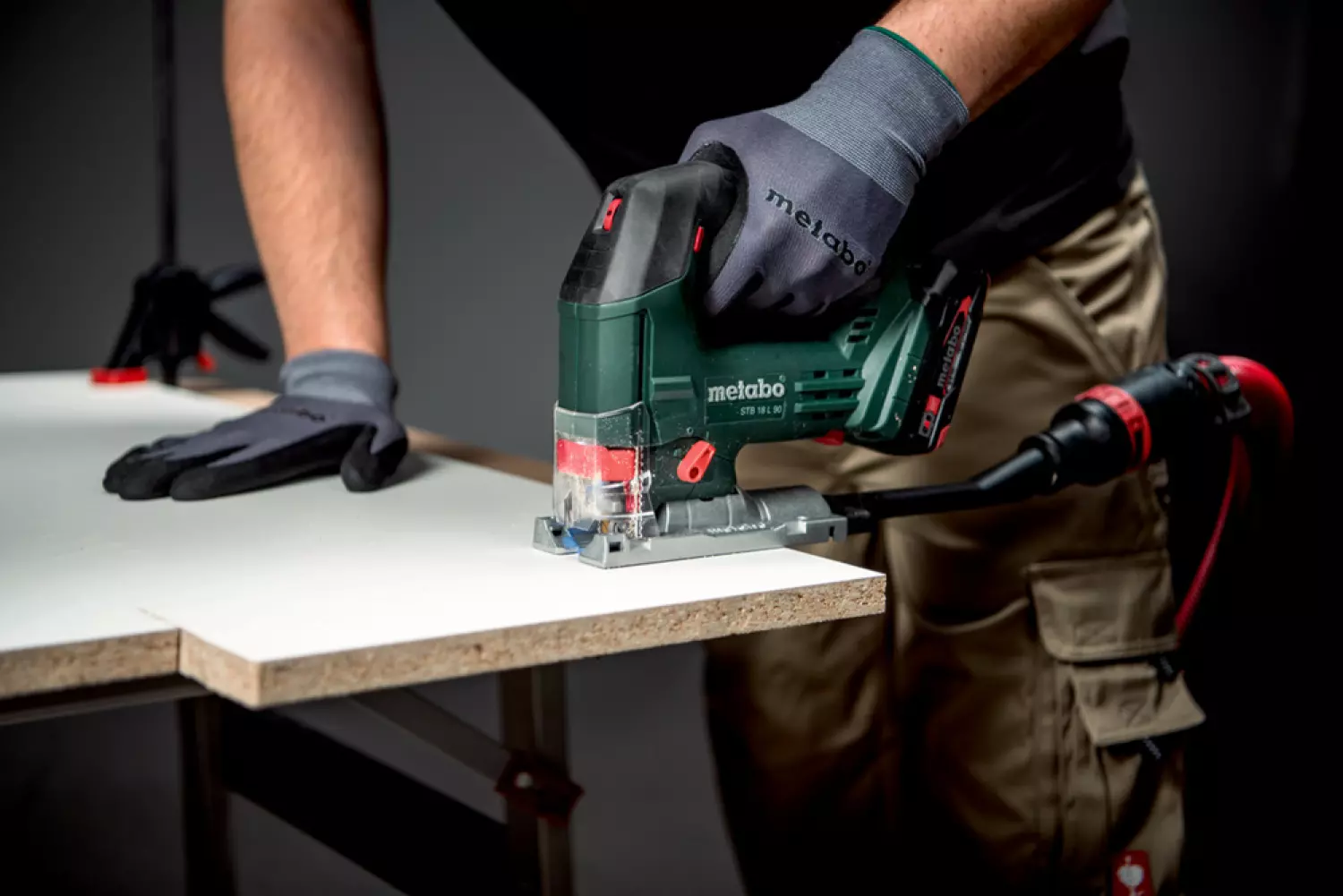 Metabo STB 18 L 90 18V Li-ion Scie sauteuse sans fil - Poignée en D-image