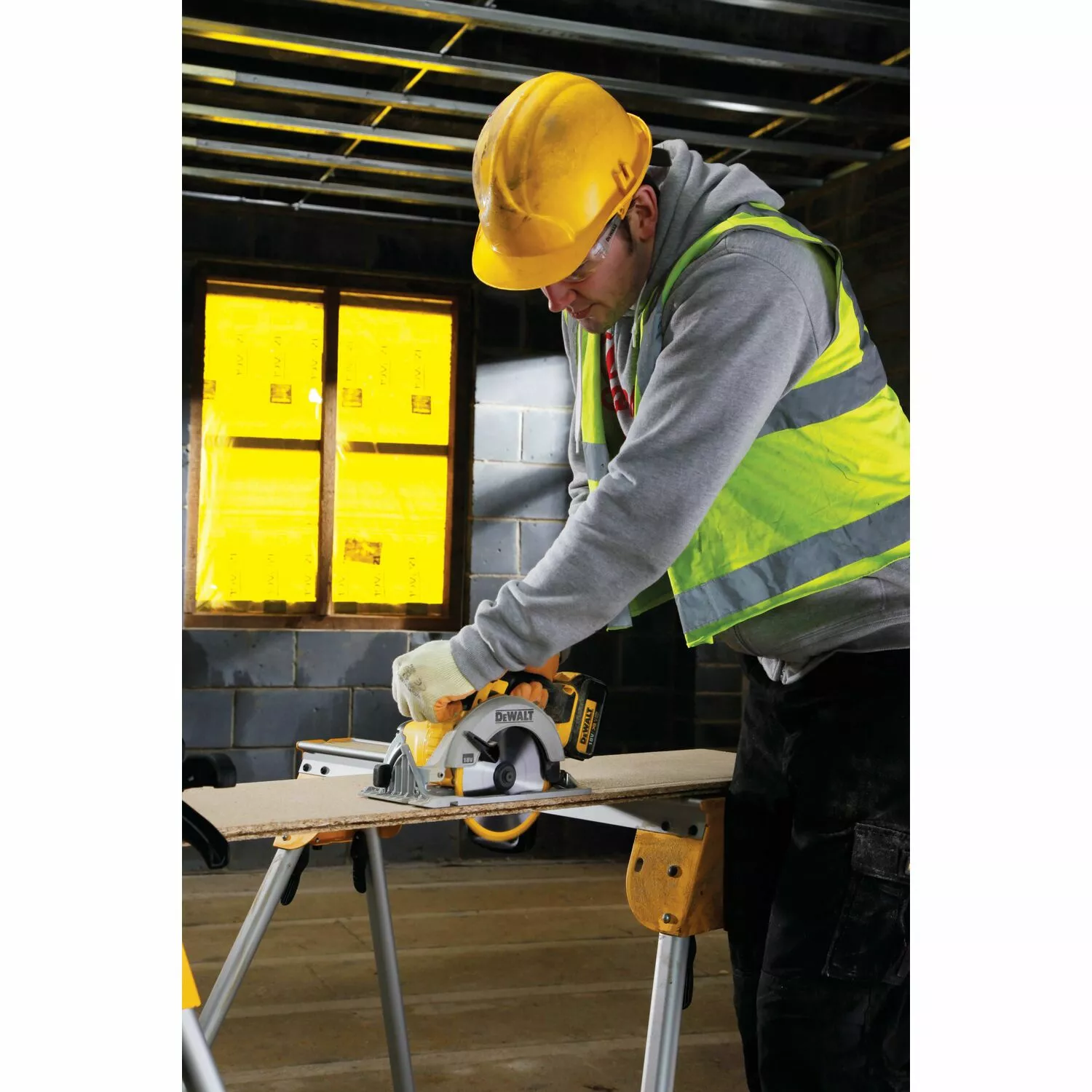 DeWALT DCS391NT-XJ 18V Li-ion XR accu cirkelzaag body in TSTAK - 165mm-image