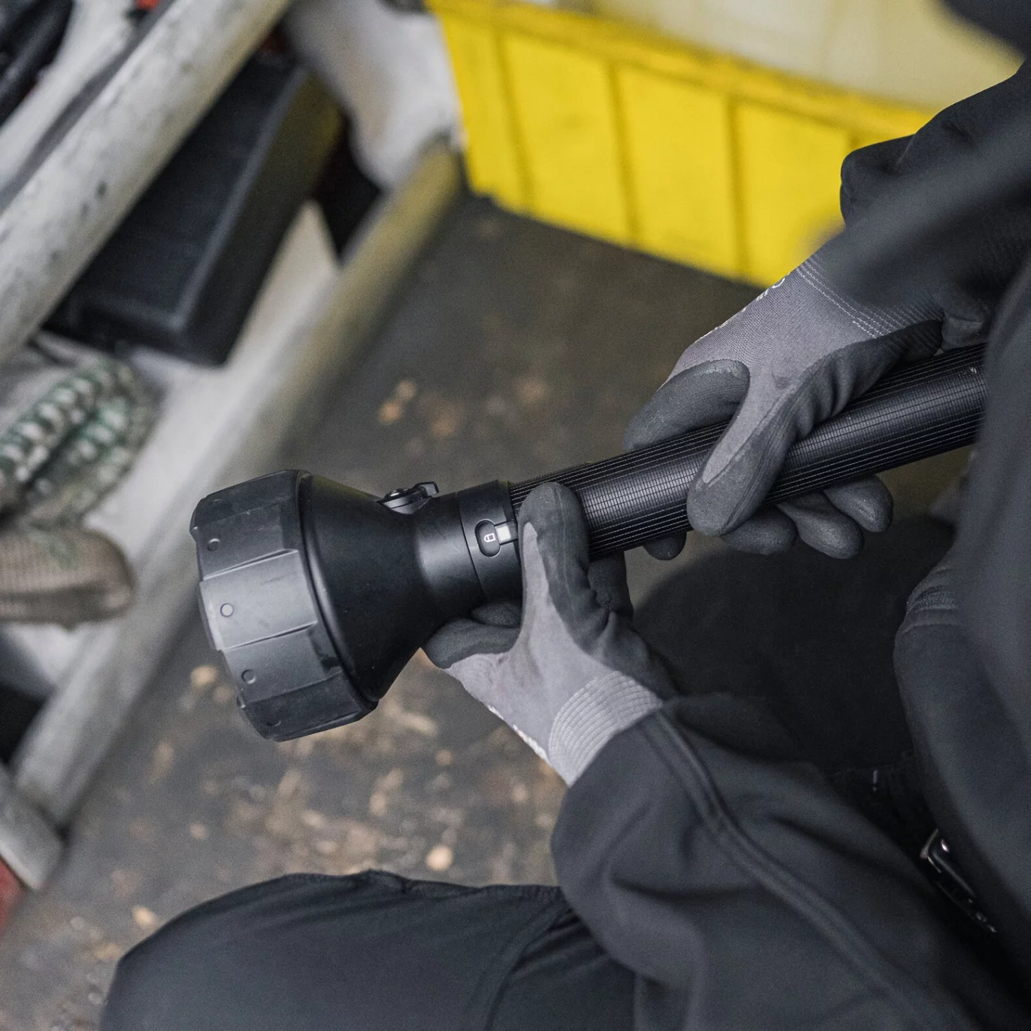 Ledlenser P21R Lampe torche LED - IP68 - 12000Lm - Rechargeable-image