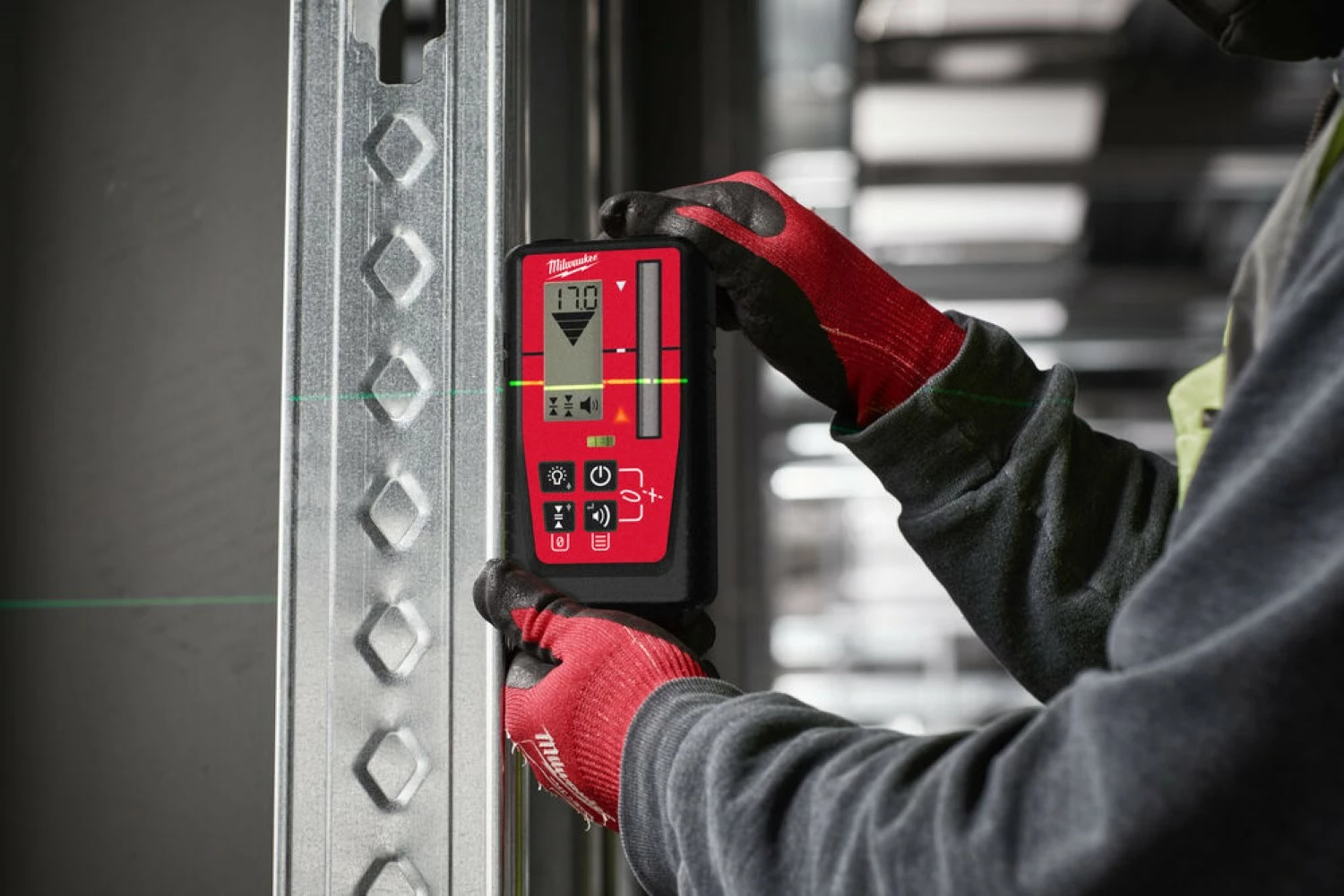 Milwaukee LDR100 LRD100 Récepteur laser - 100 m - rouge/vert - IP67-image