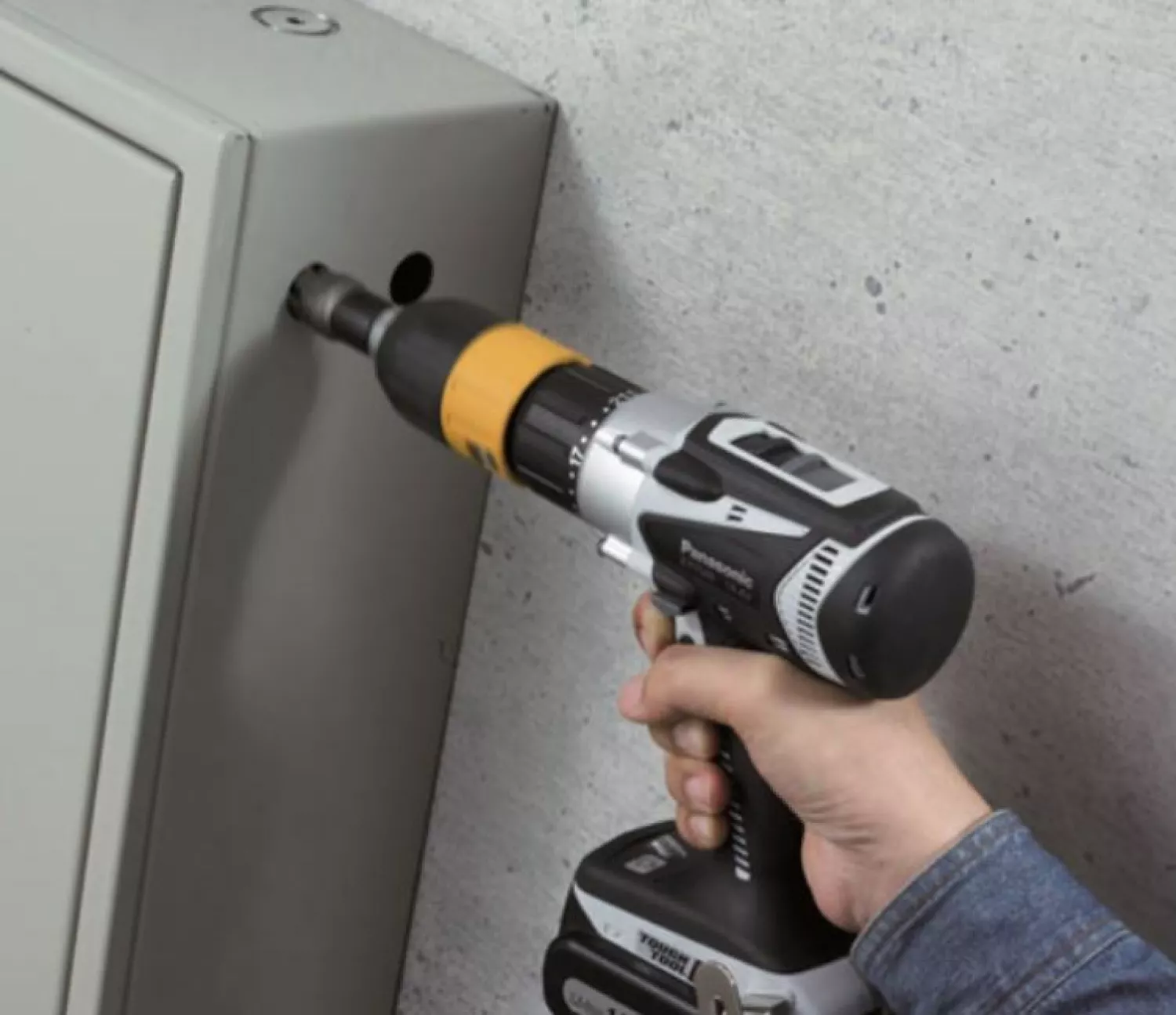 Panasonic EY7450X - Perceuse visseuse sans fil Li-Ion 18V (machine seule) - 57 Nm-image