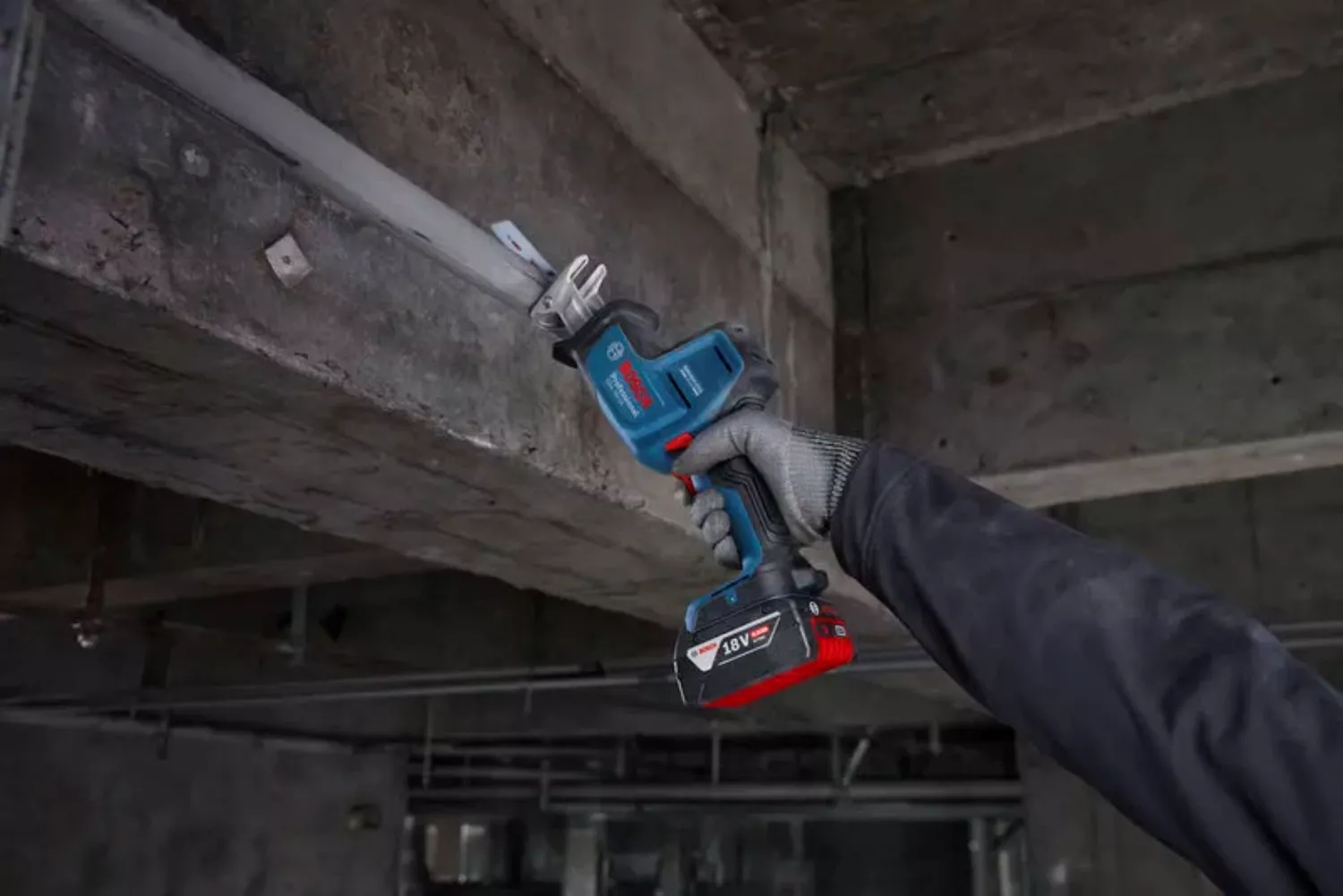 Bosch GSA 18V-24 18V accu Reciprozaag body-image