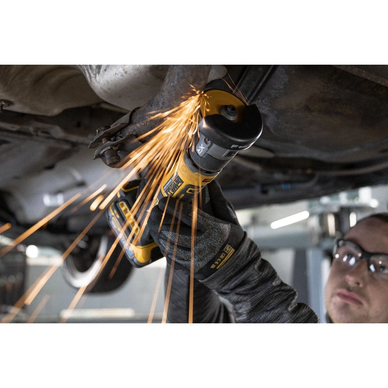 DeWALT DCG430N-XJ  Tronçonneuse sans fil XR - 76 mm-image
