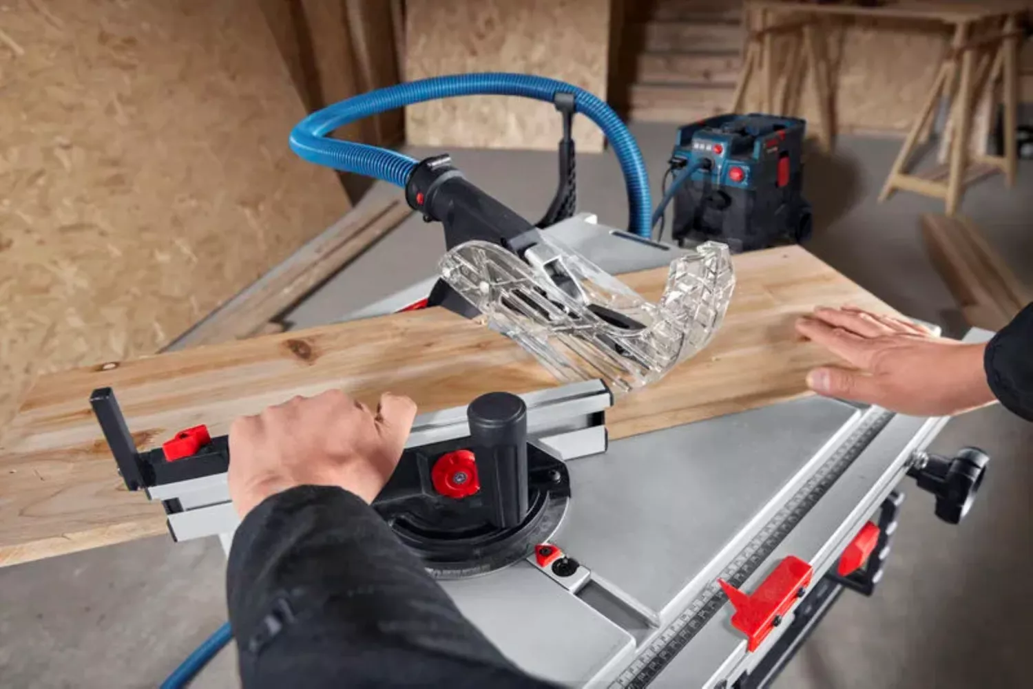 Bosch GTS 70-216 Scie à table - 1850 W - 216x30 mm-image