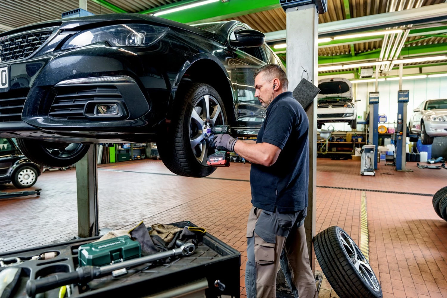 Metabo SSW 18 LTX 550 BL 18V Li-ion accu slagmoersleutel body in MetaBox - 550Nm-image