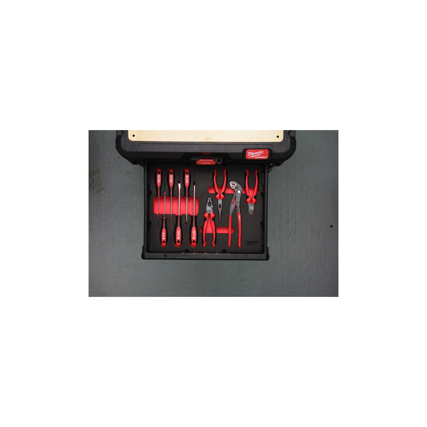 Milwaukee 4932493638 10-delige Schroevendraaierset + tangenset PACKOUT™ in Foam inlay-image