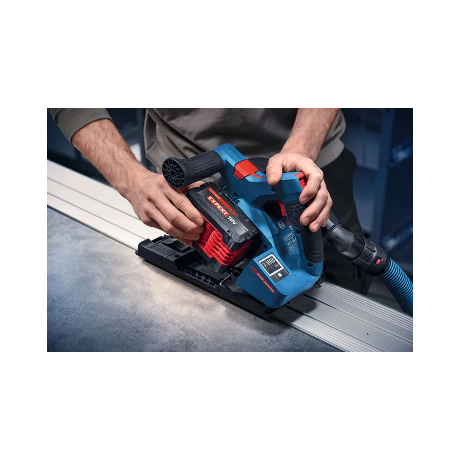 Bosch EXKT18V-52G : scie plongeante sans fil 18 V dans un coffret L-Boxx - 140 mm-image
