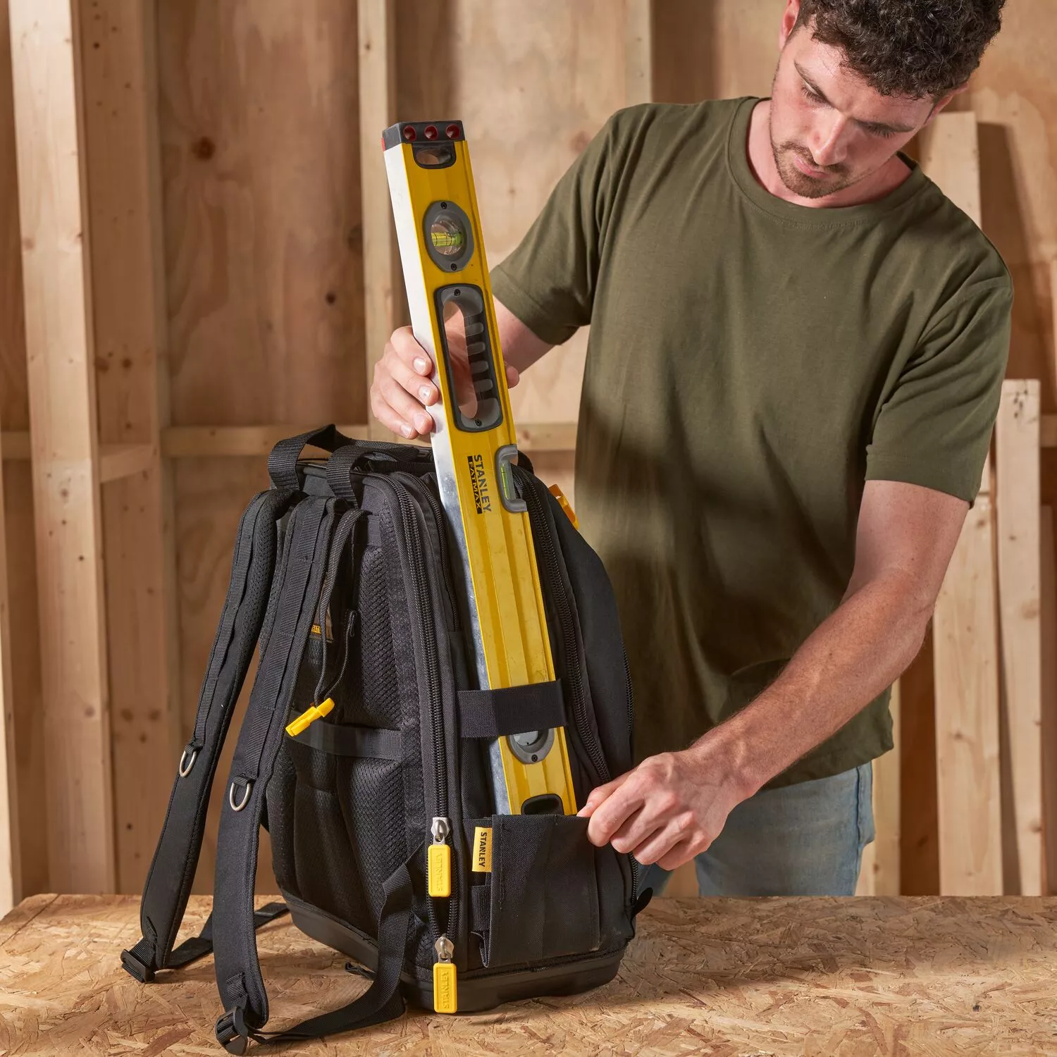 Stanley FMST1-80144 Gereedschapsrugzak Quick Access