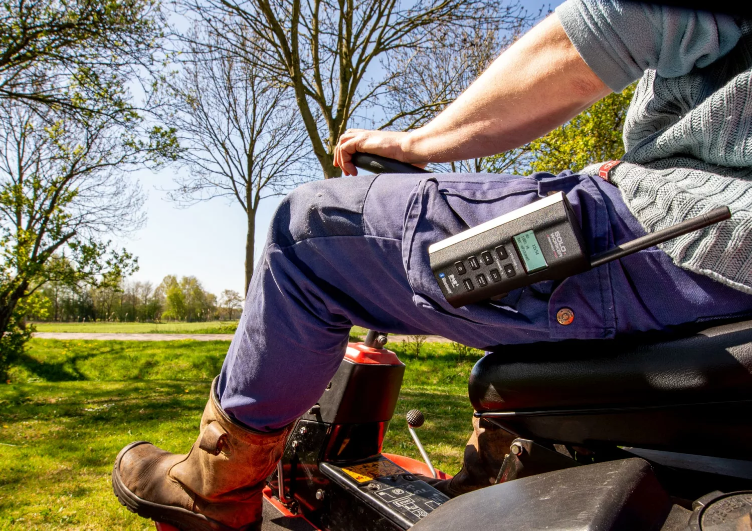 PerfectPro SOLOWORKER SWBT2 - Radio de chantier Li-Ion - DAB+ BT - FM RDS - DAB+ - bluetooth - aux-in - sur secteur et batterie-image