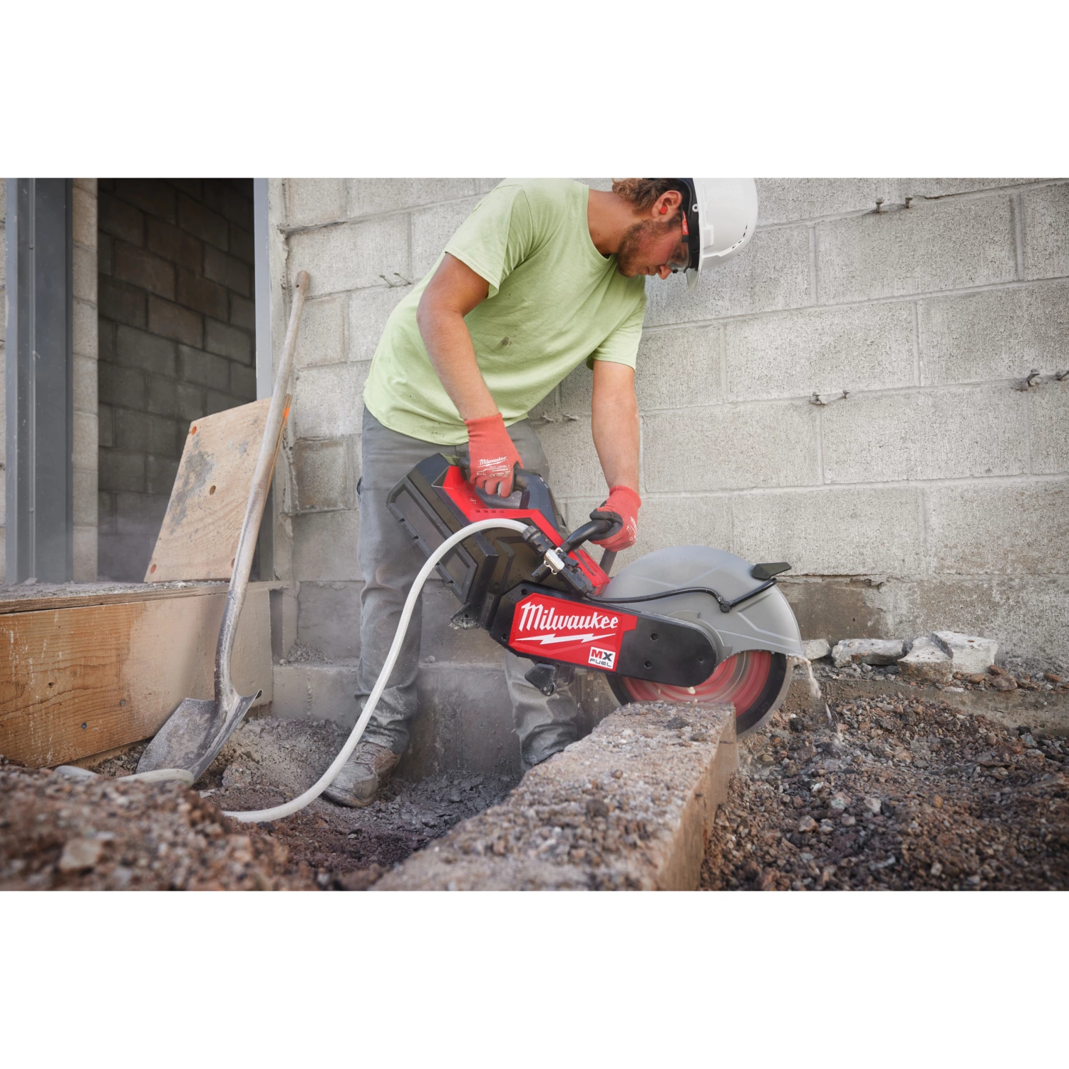 Milwaukee MXF COS350G2-802 MX Fuel accu doorslijpmache set (2x 8.0Ah accu) - 350mm-image