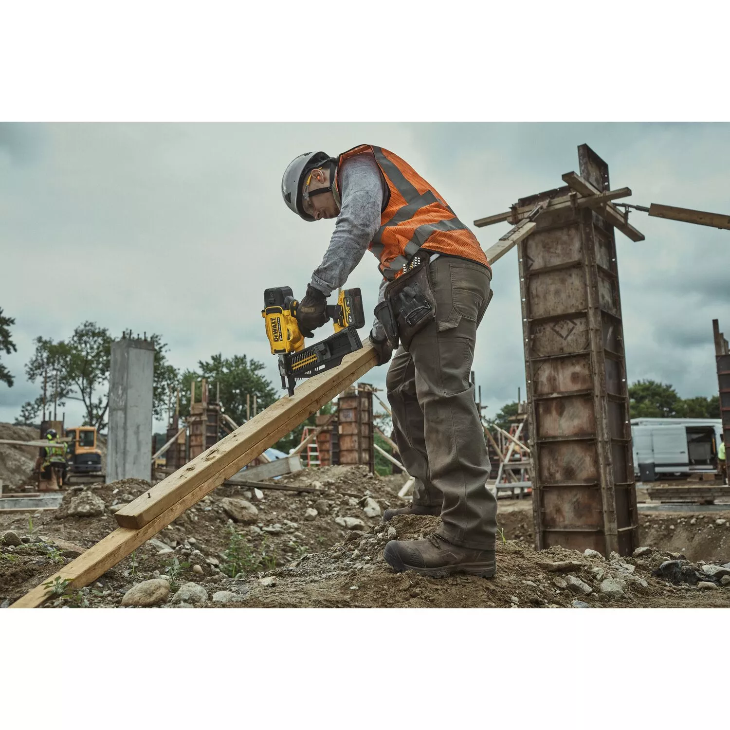 DeWALT DCN910N-XJ Agrafeuse de chantier sans fil 18 V XR 57/70 mm - (8D) 76/89 mm - (16D) 2,8 x 60 mm-image