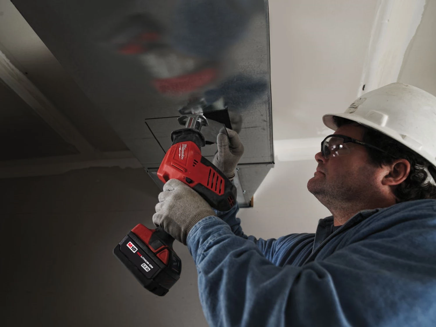 Milwaukee C18 HZ-0X 18 V Li-ion batterie scie sabre corps dans un coffret HD - changement rapide-image