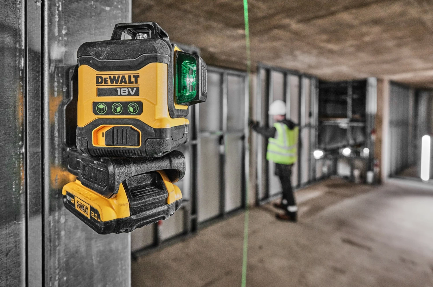 DeWALT DCLE34031D1-QW 18V Li-ion Accu Kit laser à croix auto-nivelant (1x 2,0 Ah) - 3x360° - Vert-image