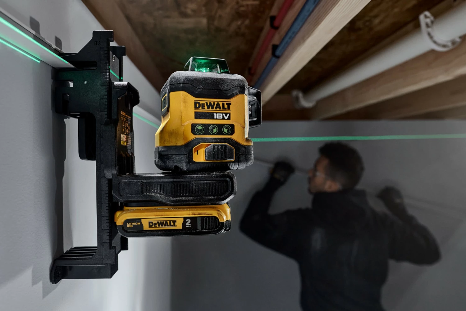 DeWALT DCLE34031D1-QW 18V Li-ion Accu Kit laser à croix auto-nivelant (1x 2,0 Ah) - 3x360° - Vert-image