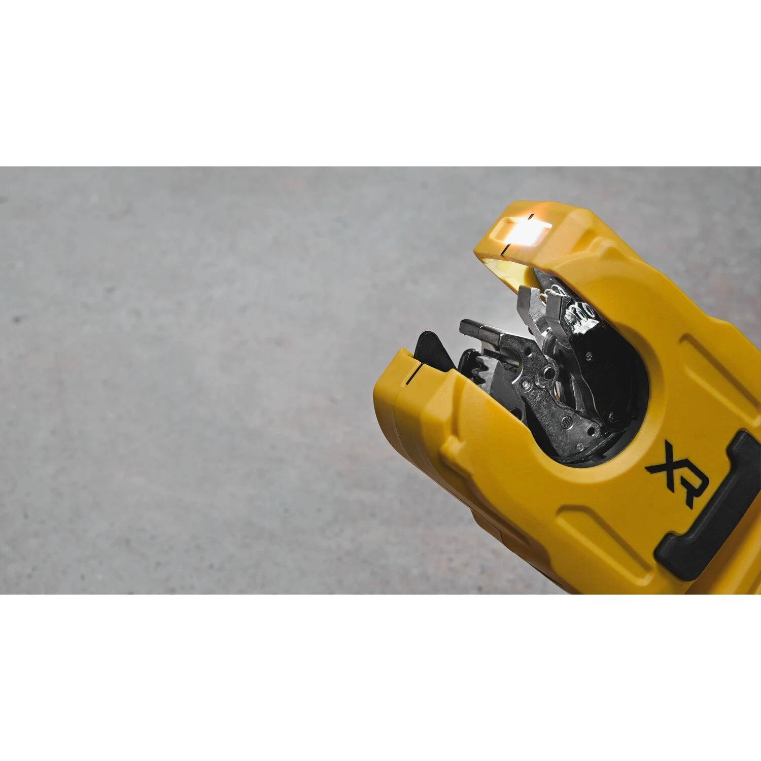 DeWALT DCE154N-XJ 18V XR accu koperbuis snijder-image