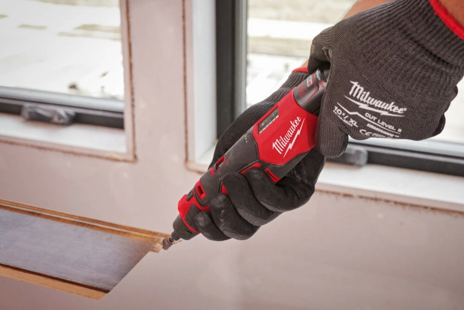 Milwaukee M12 BLROT-0 12V Li-ion accu multitool body-image