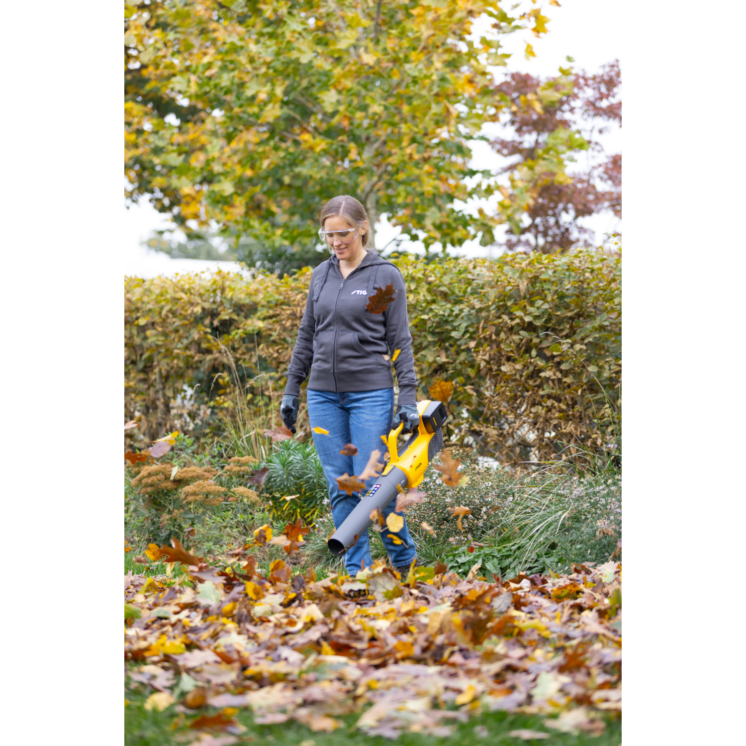 Stiga BL 300e Kit Souffleur à batterie (2 batteries 4,0Ah) - 20V-image