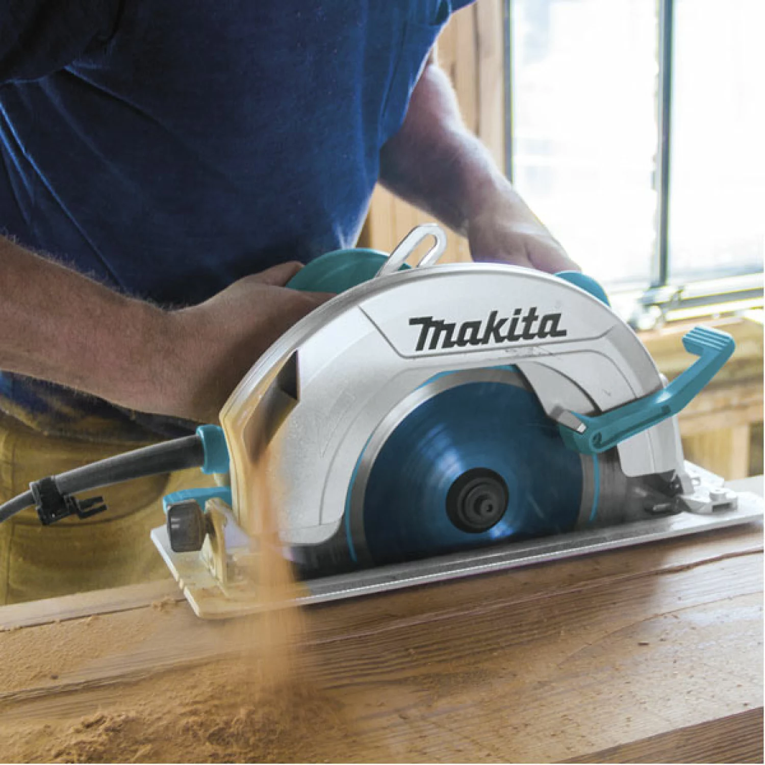 Makita HS0600 Scie circulaire - 2000 W - 270 mm-image