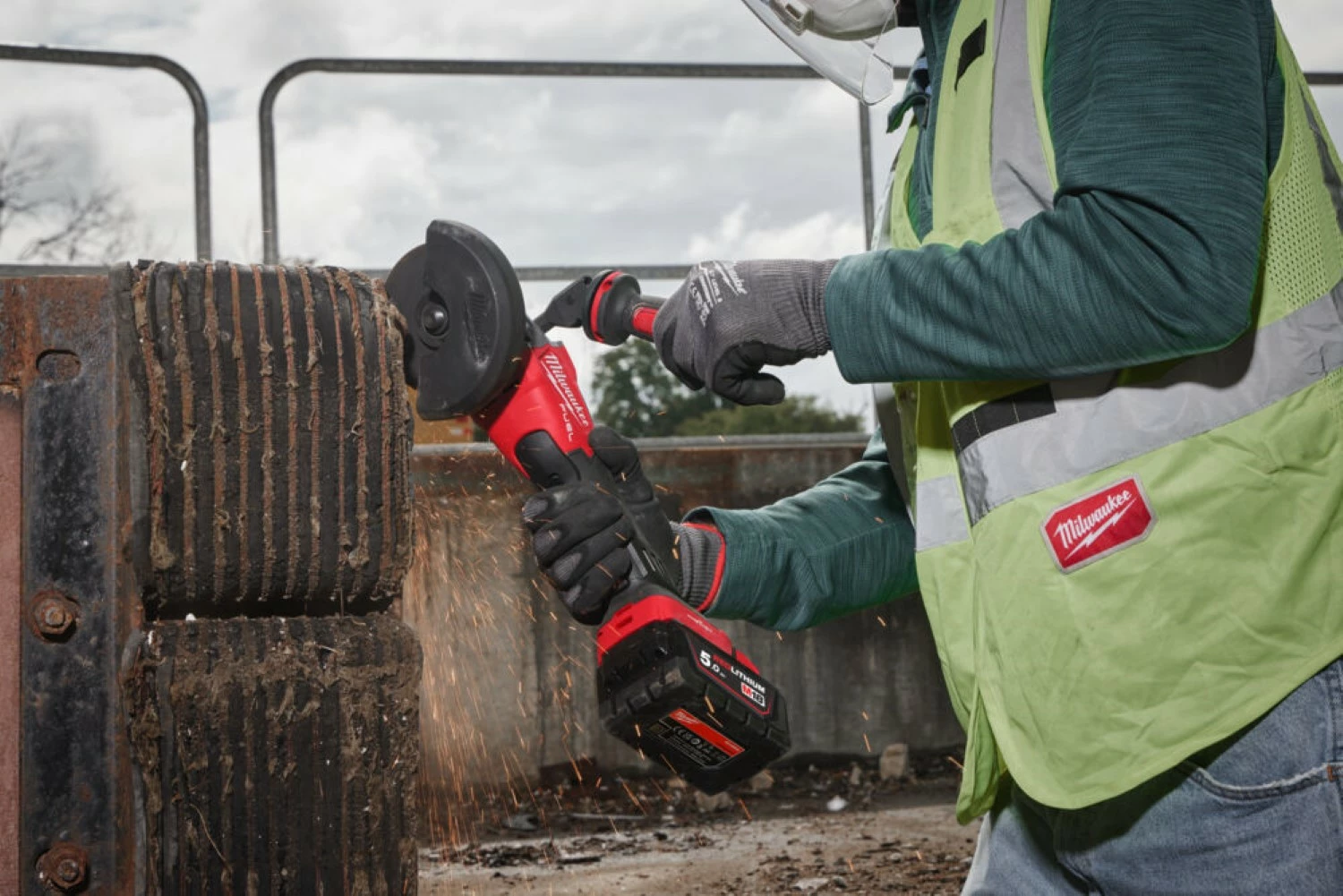 Milwaukee M18 FSAGSVO125X-0X FUEL Haakse slijper - 125mm - in HDBox-image