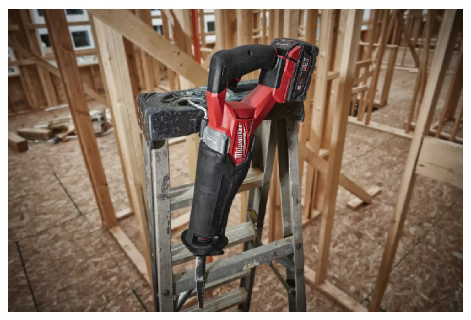 Milwaukee M18 FSZ-0X - Scie sabre sans fil Li-Ion 18V (machine seule) dans HD Box - moteur brushless-image