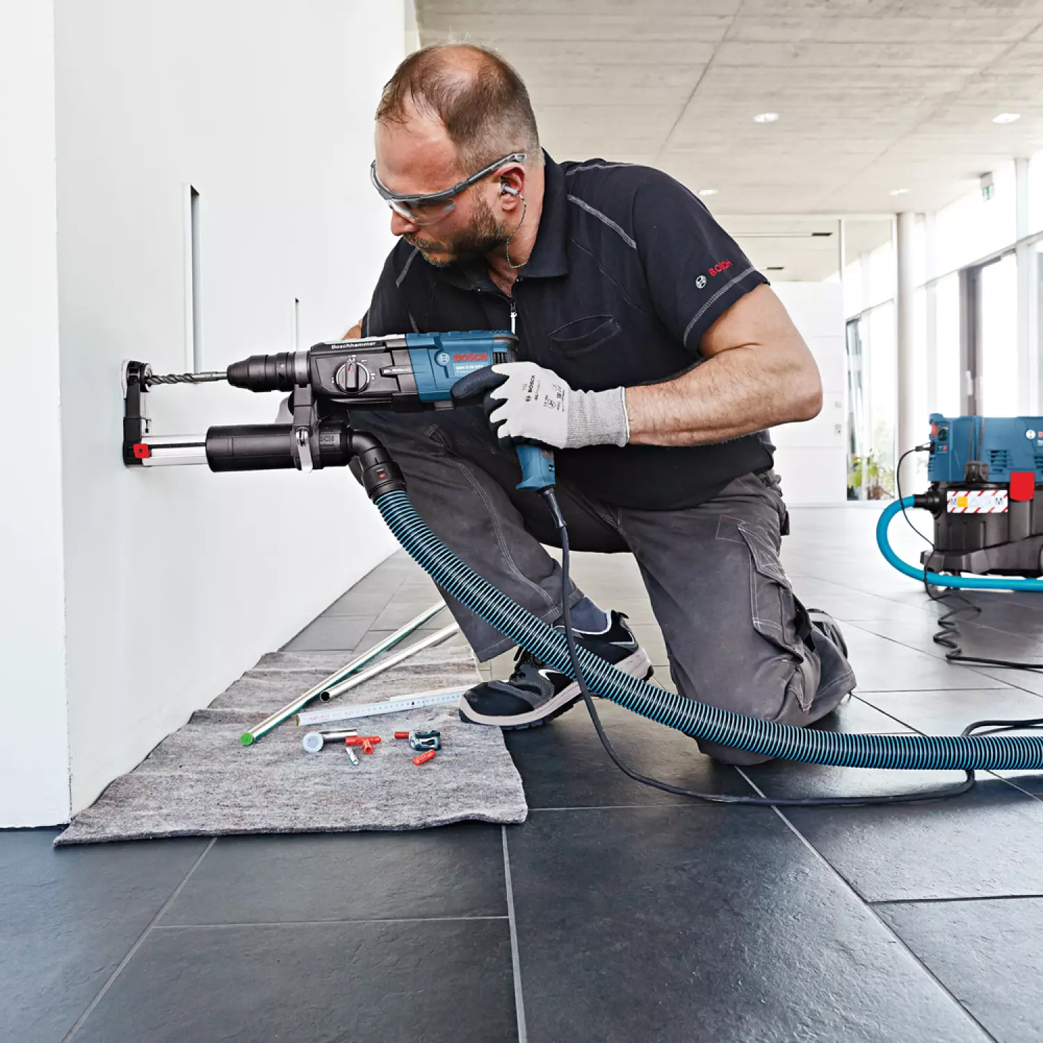 Bosch GDE 16 Plus telescopische afzuigset voor SDS-plus-image