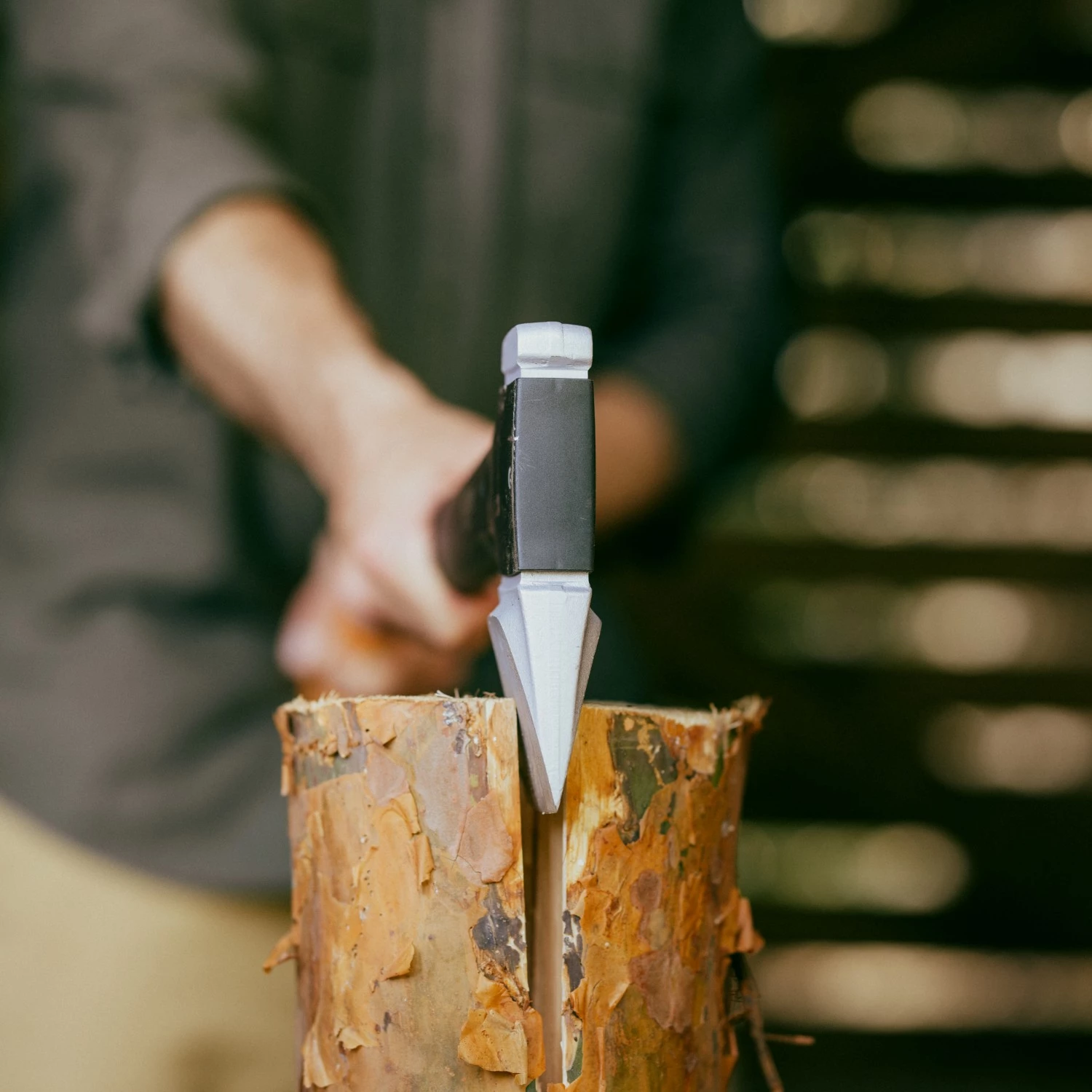 Fiskars 1075435 X32 Hache à fendre L avec scie à main SW68 offerte-image