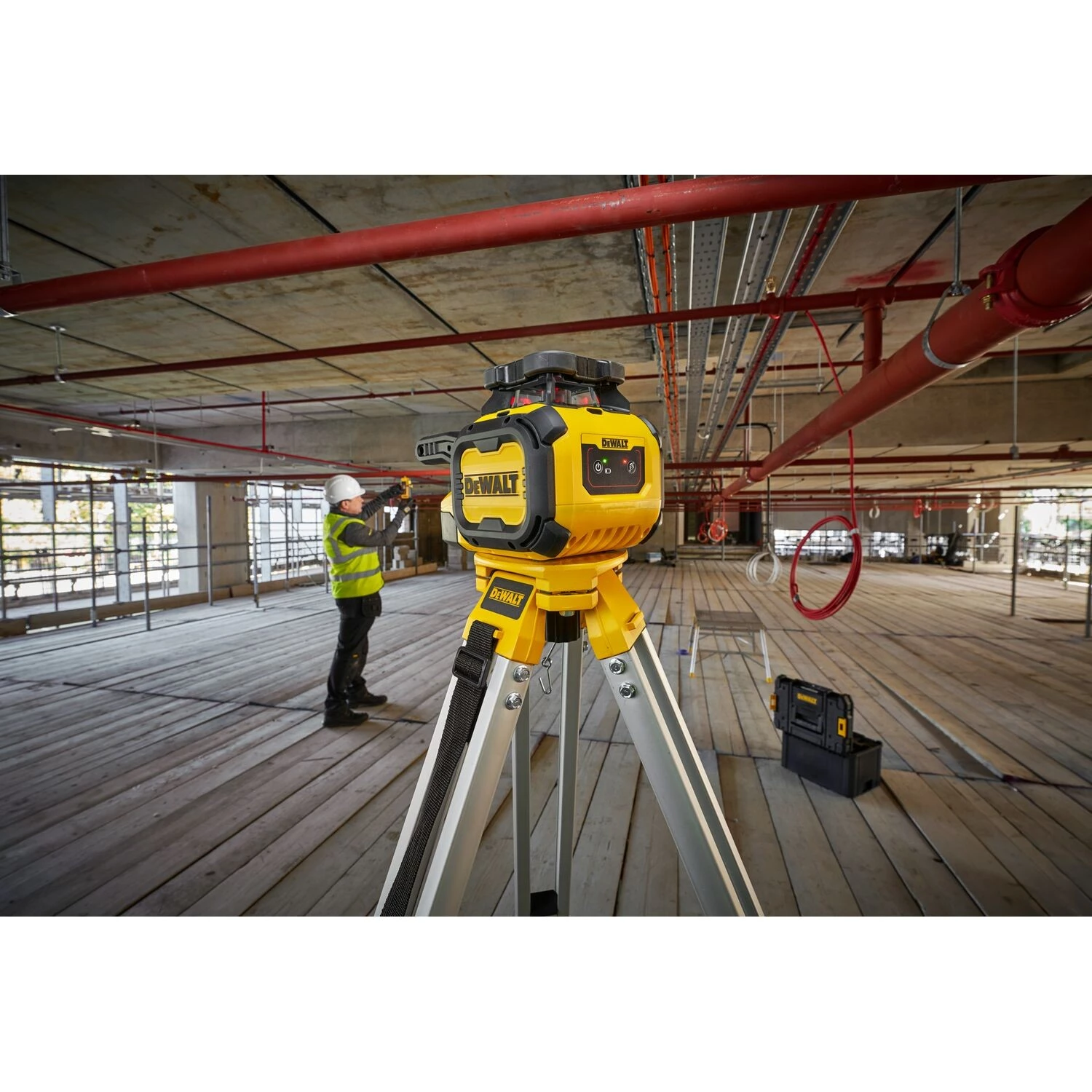 DeWALT DCLE05211R-XJ Roterende Laser set incl. ontvanger in koffer - groen - 30m - IP66-image