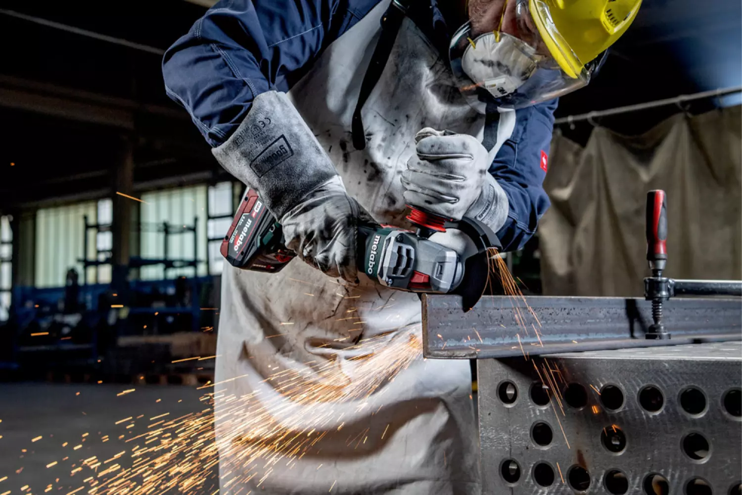 Metabo WVB 18 LTX BL 15-125 18V Quick Li-Ion accu haakse slijper body in Metabox - 125mm-image