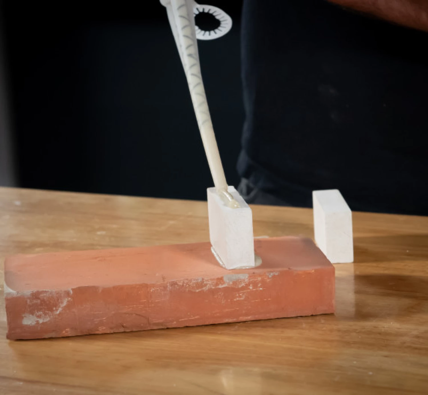 TEC7 591536000 591536000 2K-Fix - Cartouche d'adhésif PU 2k à résistance rapide aux chocs - 250ml-image