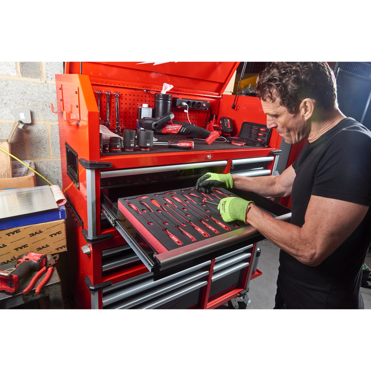Milwaukee 4932478852 TOOLGUARD™ Stalen gereedschapswagen met 10 lades - 46˝ / 117 cm-image