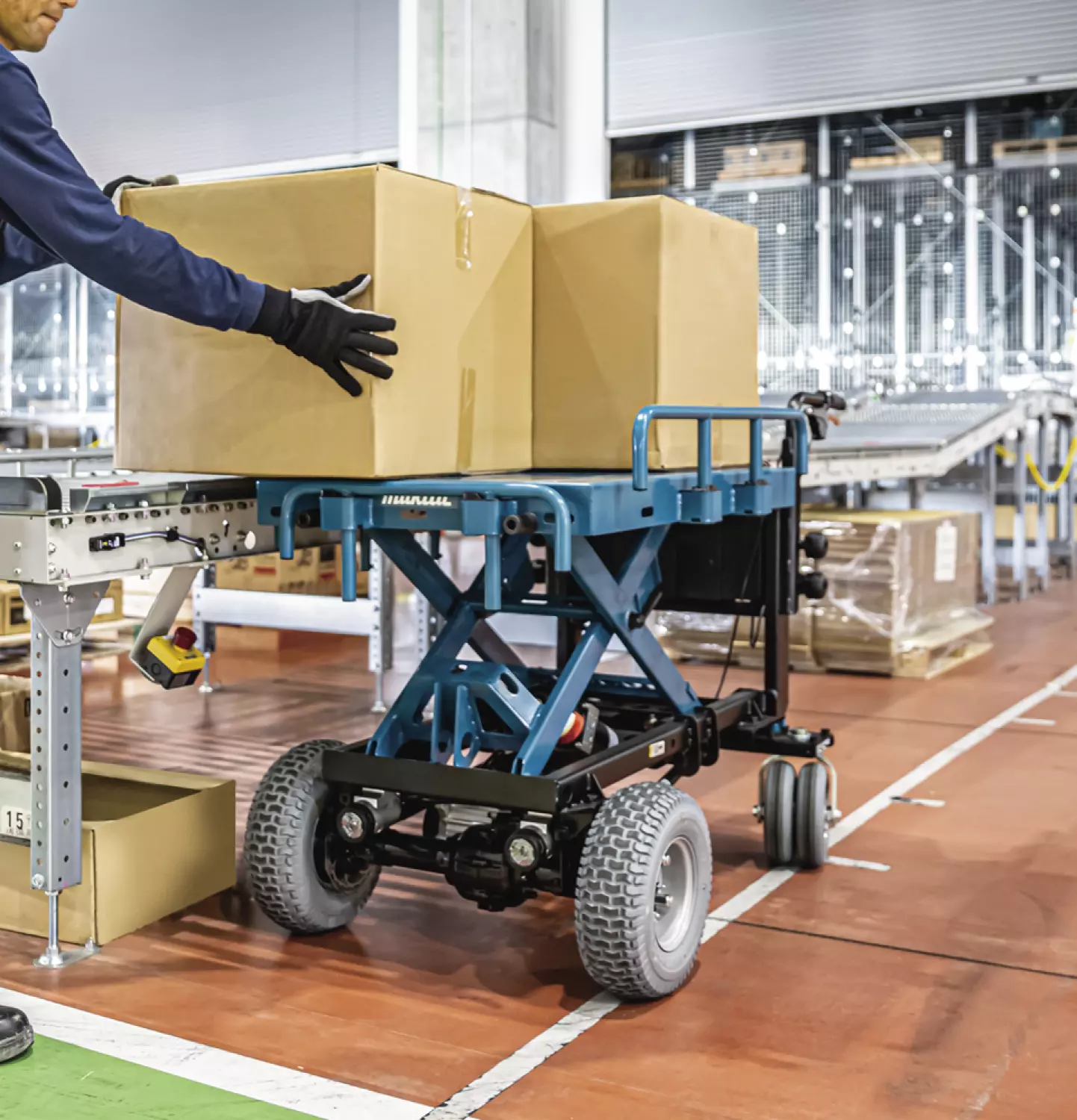 Makita DUC601Z LXT 2x18V Li-ion Batterie Transporteur avec élévateur à ciseaux-image