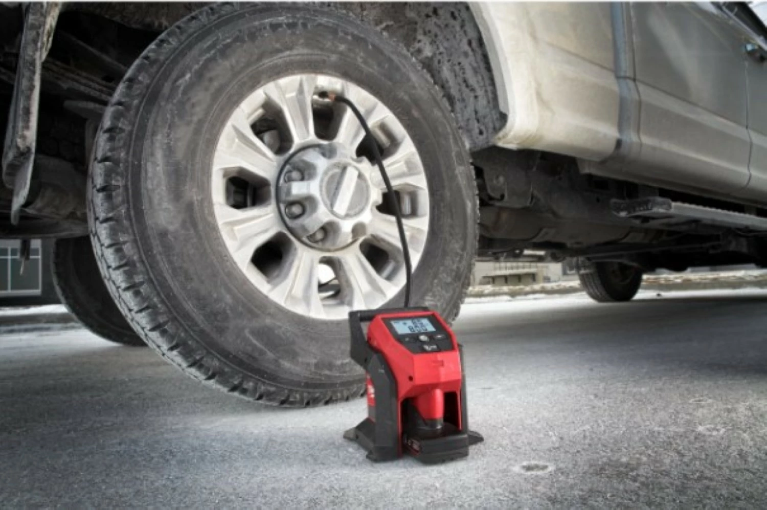 Milwaukee M12 BI-0 Li-Ion accu subcompacte luchtpomp - body-image