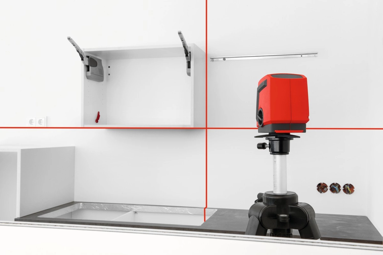Sola CROSSLINE Lijnlaser in koffer - 20m - Rood-image
