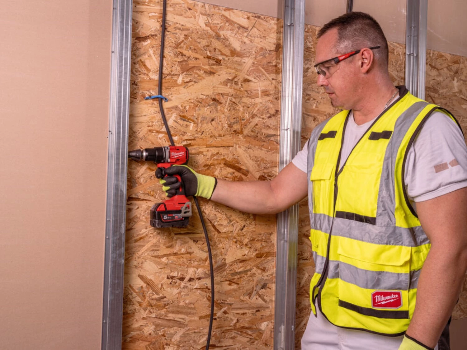 Milwaukee M18 BLDDRC-0 18V accu boor/schroefmachine body-image