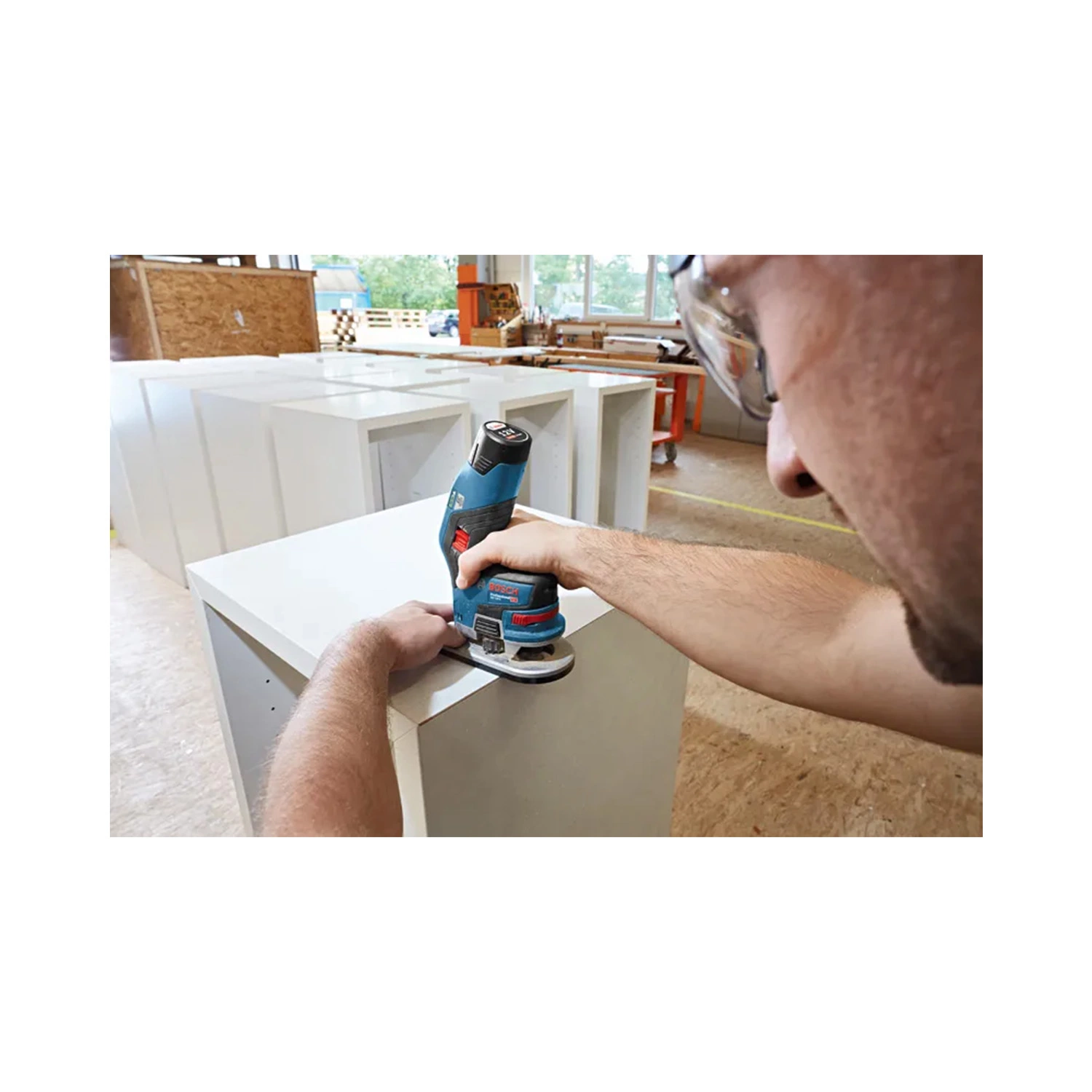 Bosch GKF 12V-8 SOLO 12V Li-Ion accu Kantenfrees body-image