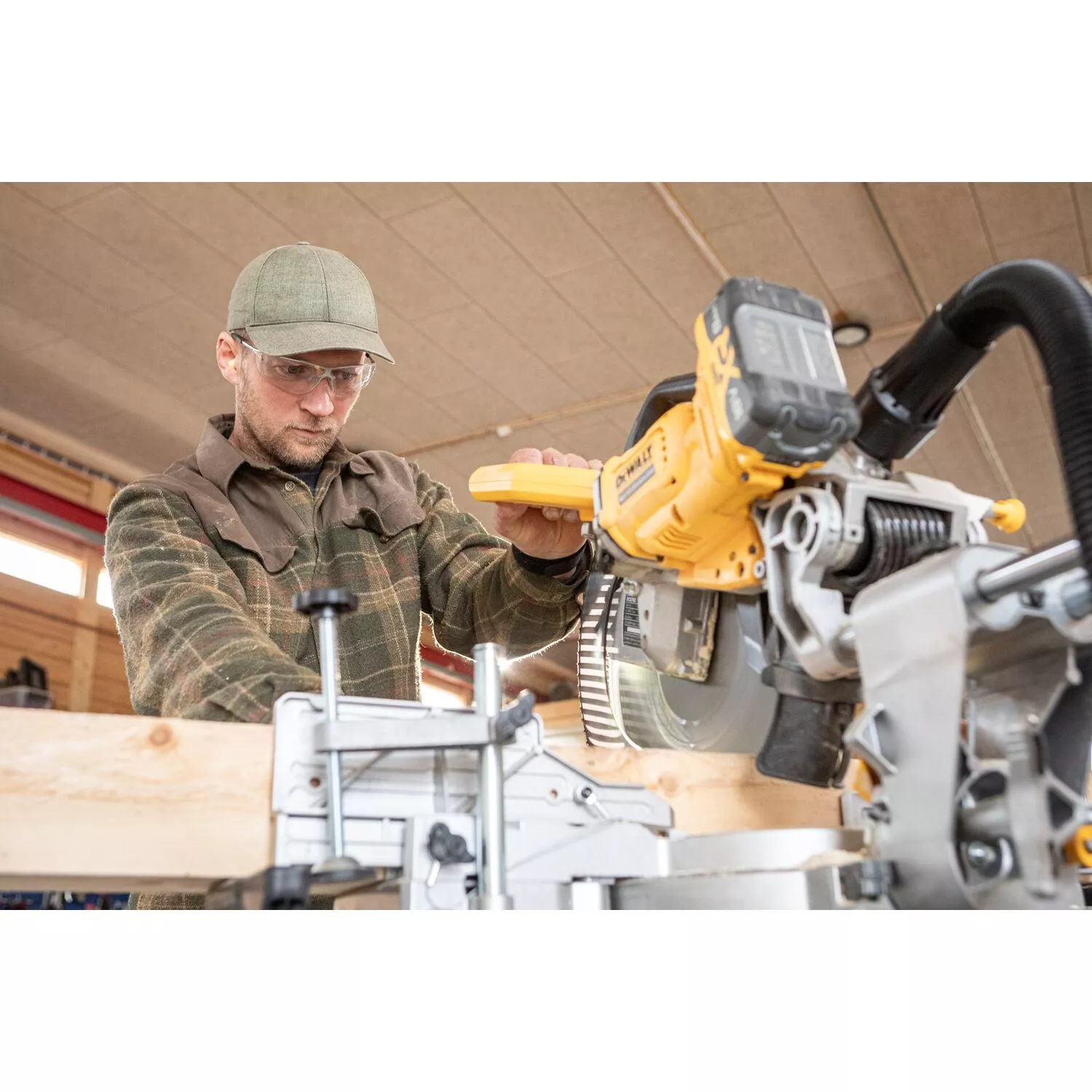 DeWALT DCS782N 18V Li-ion accu afkortzaagmachine body - 305mm-image