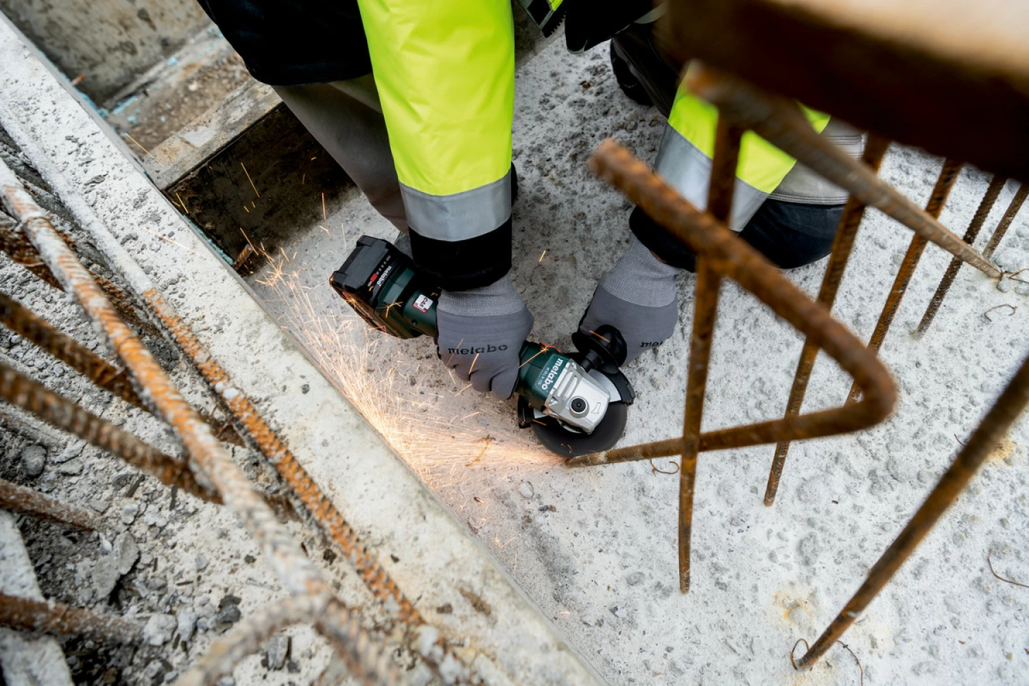 Metabo W 18 L 9-125 18V Li-ion accu haakse slijper body in metaBOX - 125 mm-image